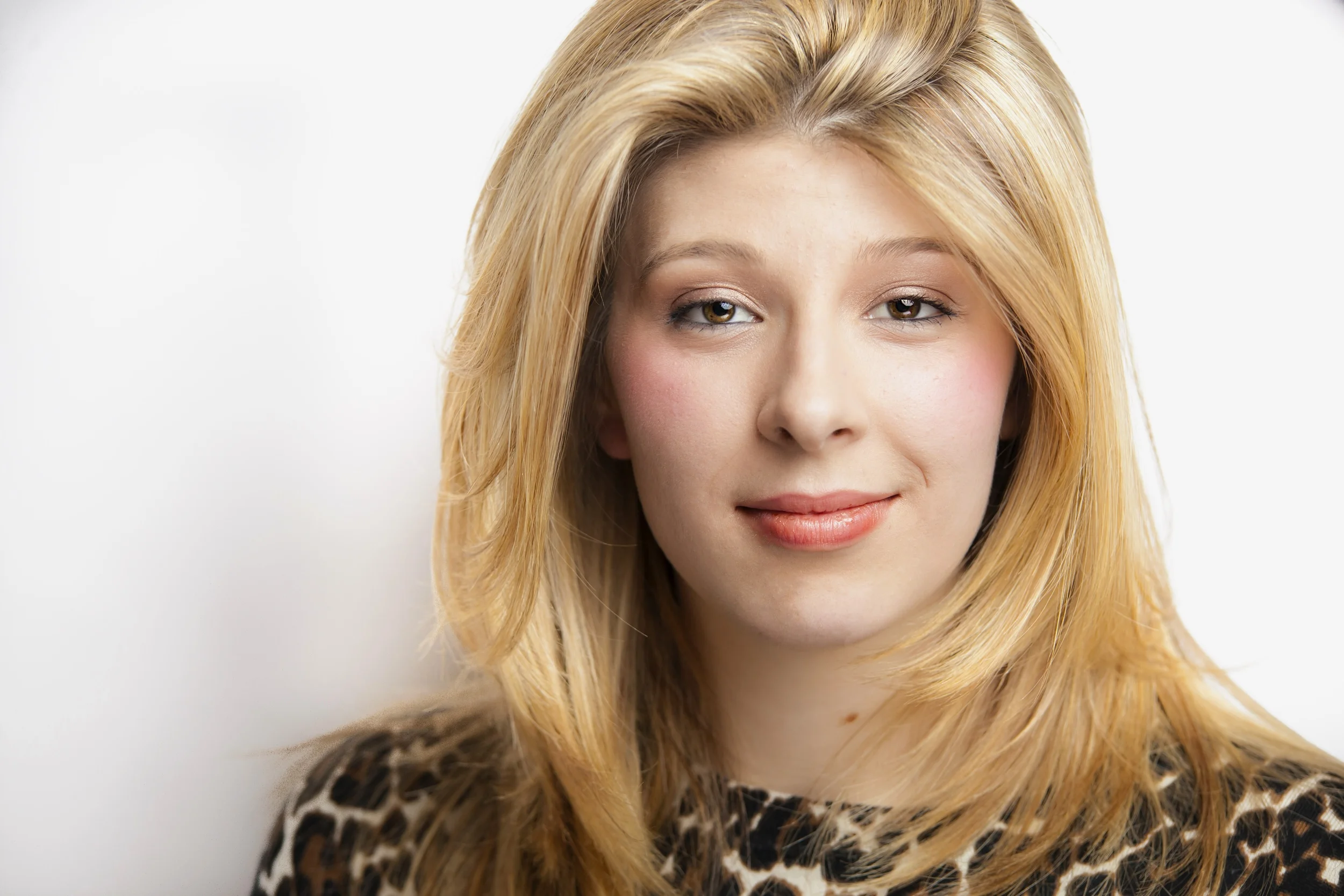 HEADSHOT4- MIMI KLIPSTINE.jpg