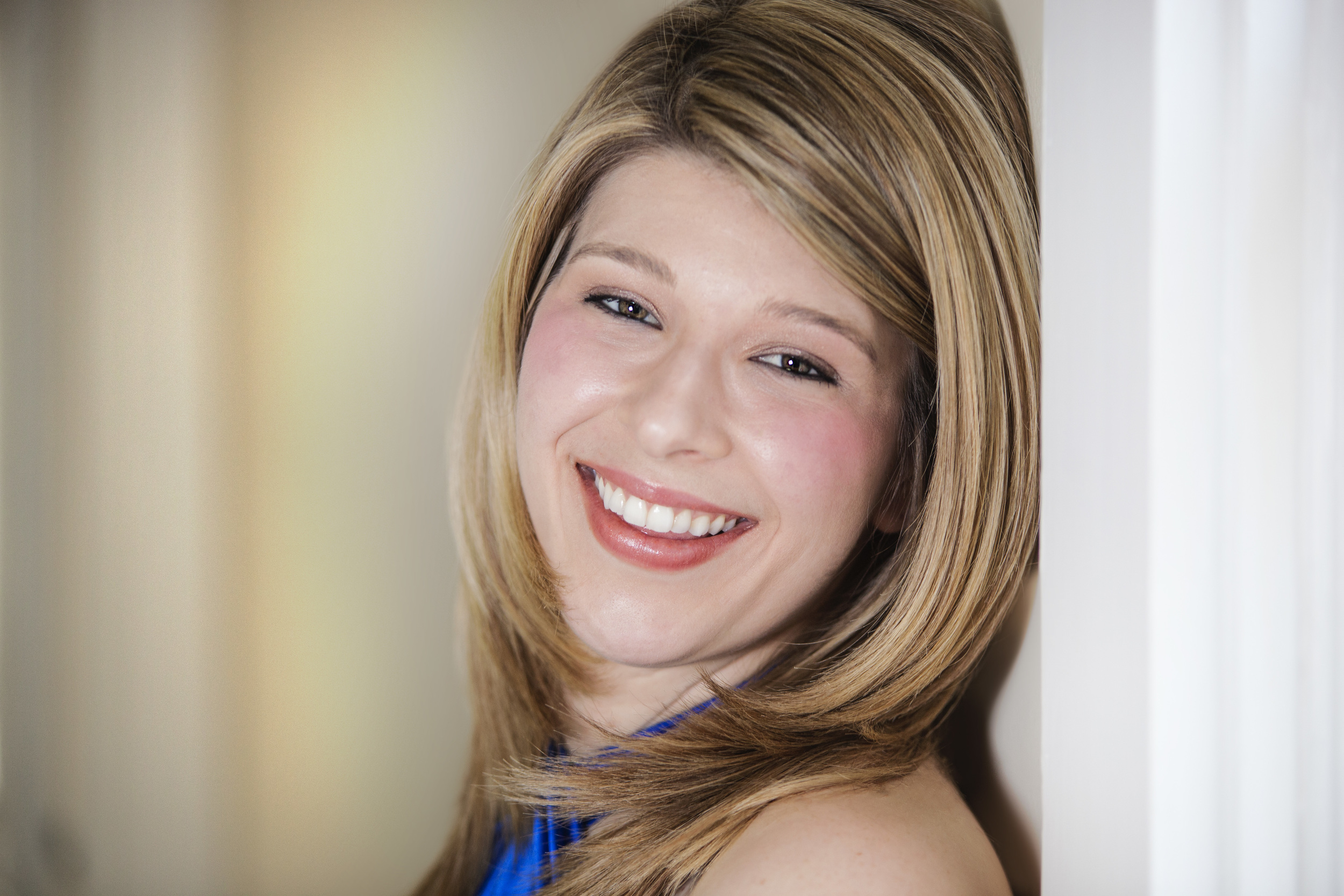 HEADSHOT5- MIMI KLIPSTINE.jpg