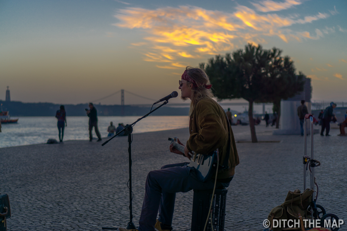 Street performer in Lisbon, Portugal