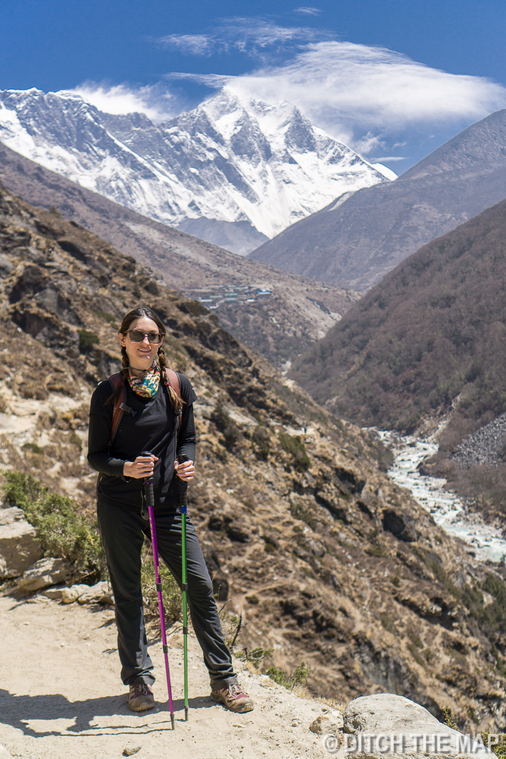 Arriving to the town of Dingboche