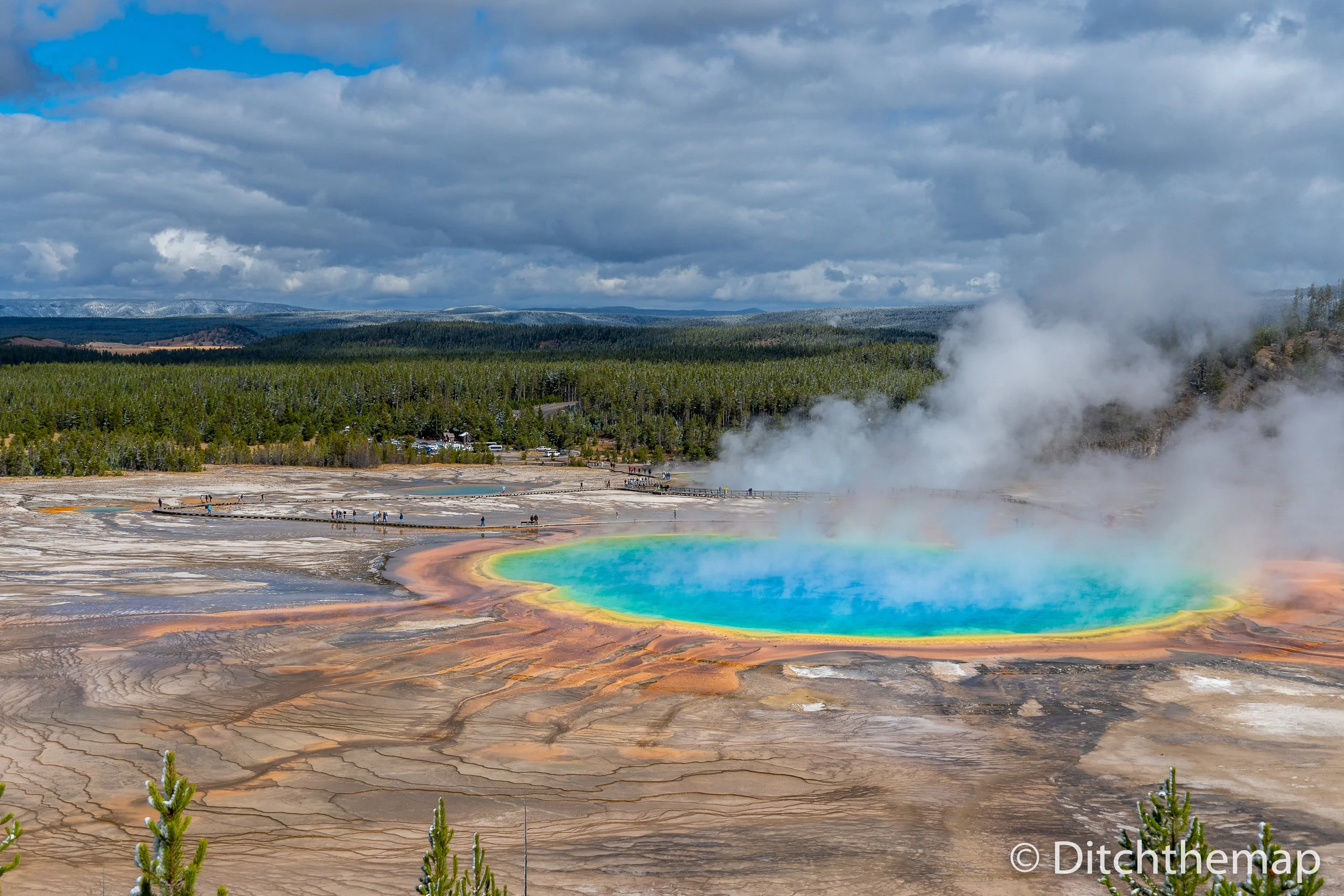 Grand Prismatic Springs in Yellowstone National Park, Wyoming