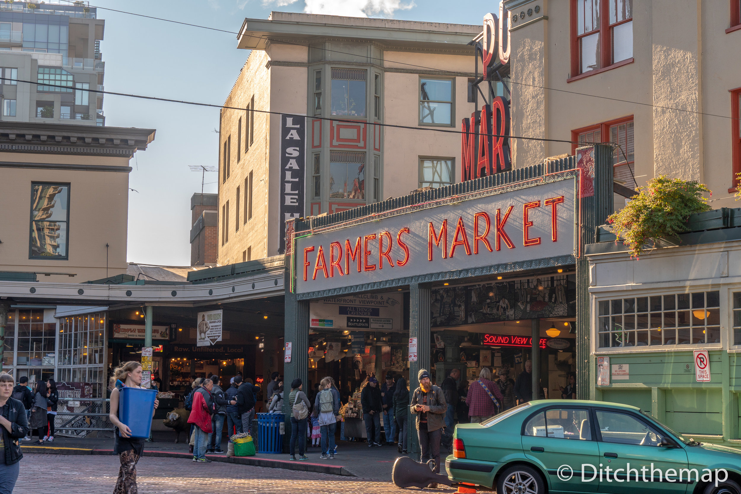 Shops in and around Pike Place Farmers Market Market