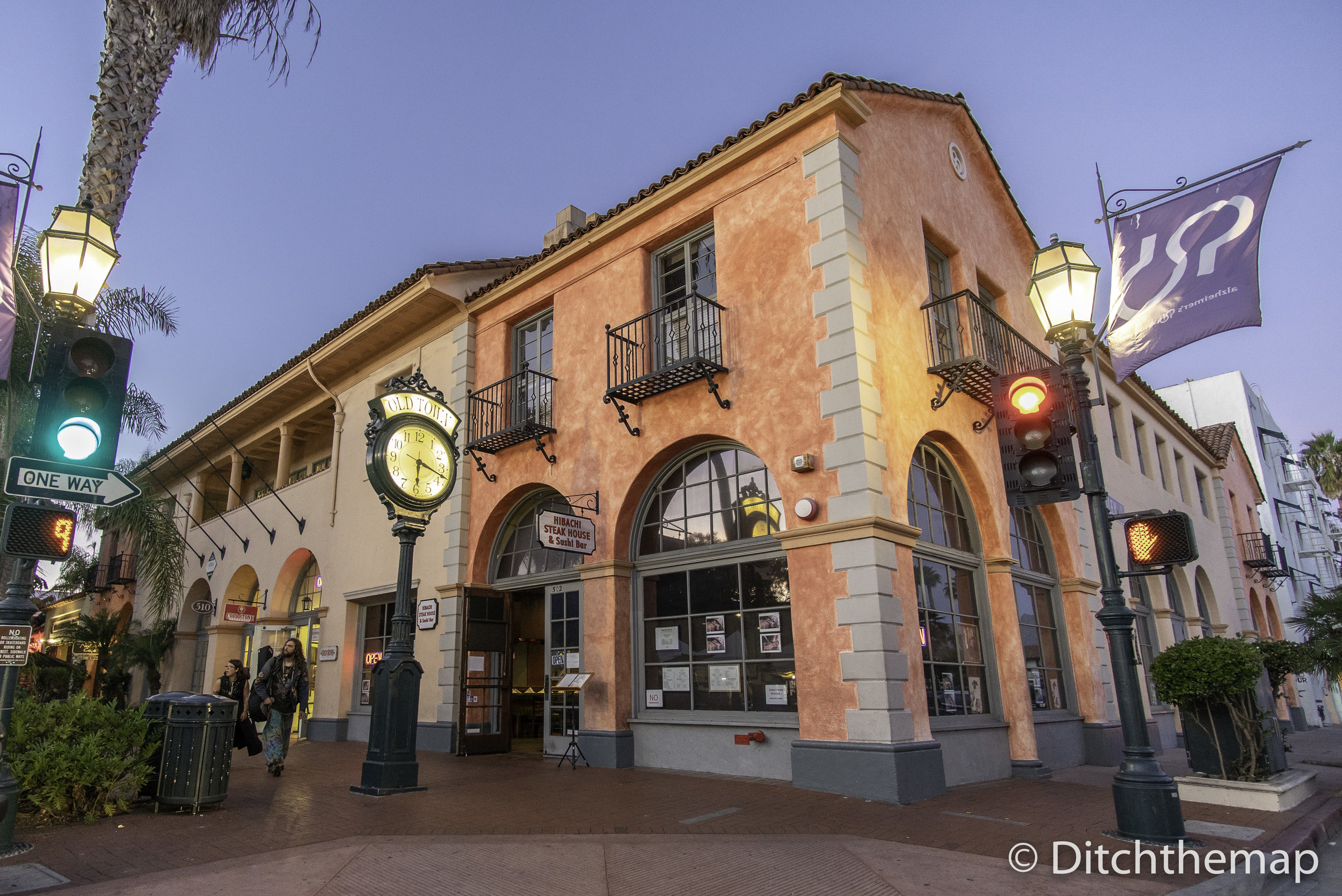 Santa Barbara Farmers Market on State Street