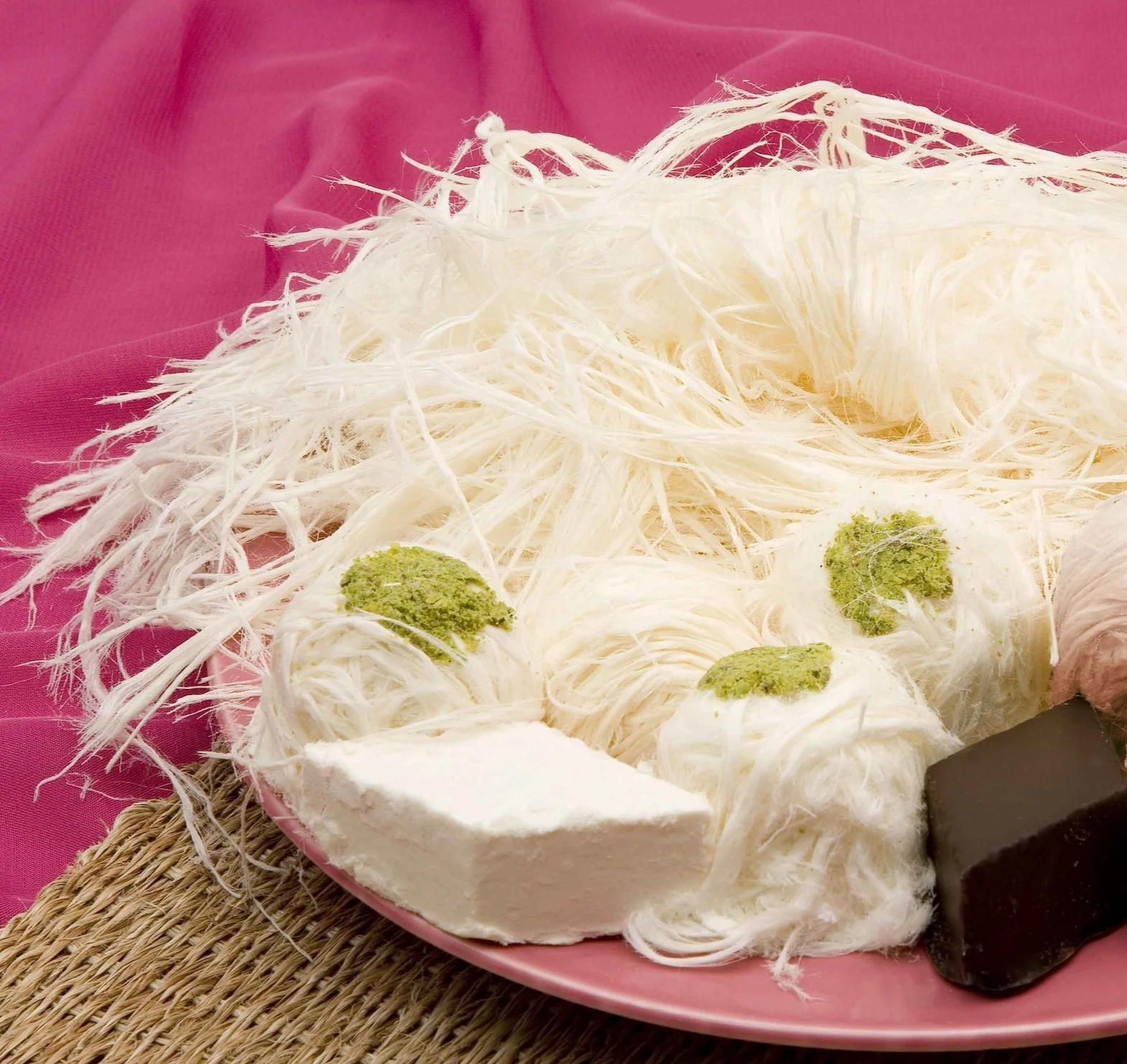 Pişmaniye a sweet stringy dessert