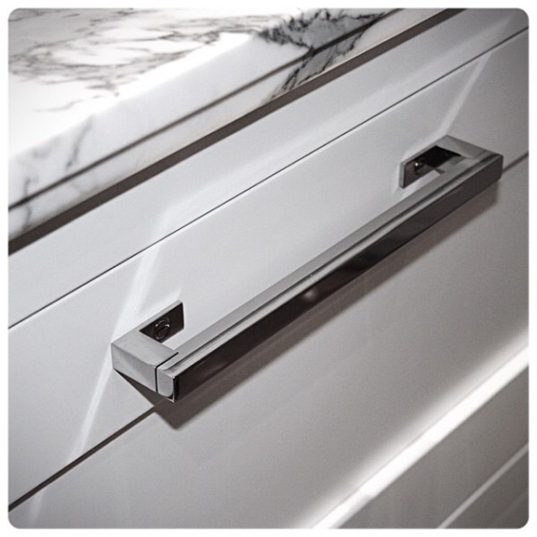 mod-pull-wh-mod-cabinet-drawer-pull-wilmette-hardware-hardwaredesign-wilmettehardware-polished-nicke.jpg