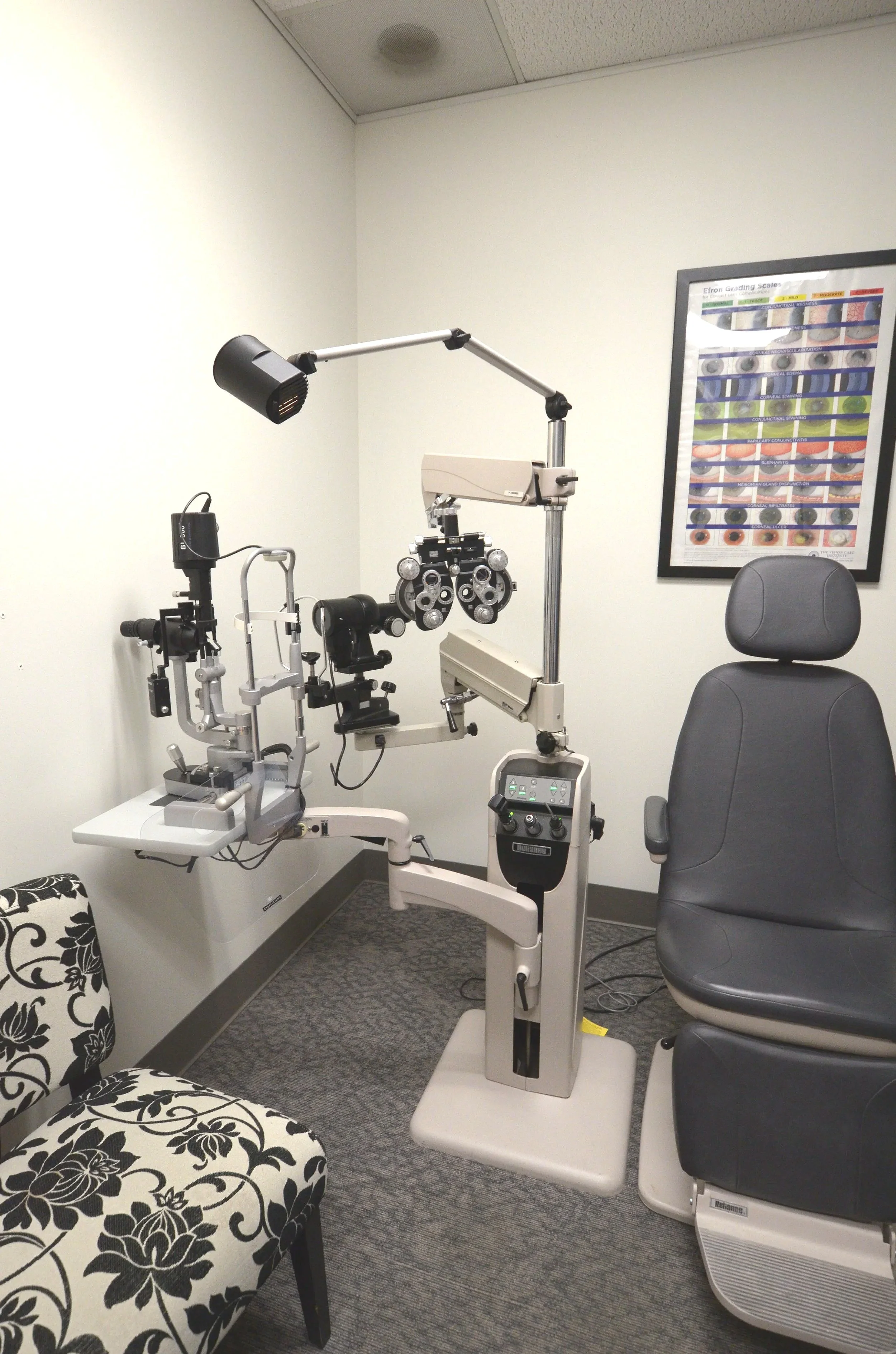 Distinctive Eyewear-367.jpg