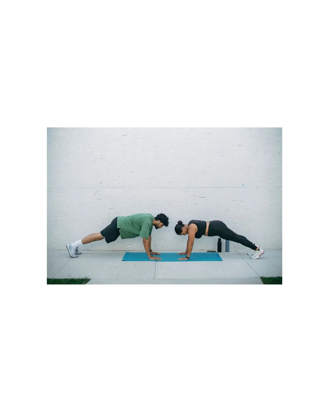 How long can you hold a plank with good form? Set your timer, give it a try and drop your time in the comments. Come back in a few weeks and see if you can beat yourself!
#CoreFitness #PlankChallenge #FitnessChallenge #CoreWorkout #AbbotsfordFitness 