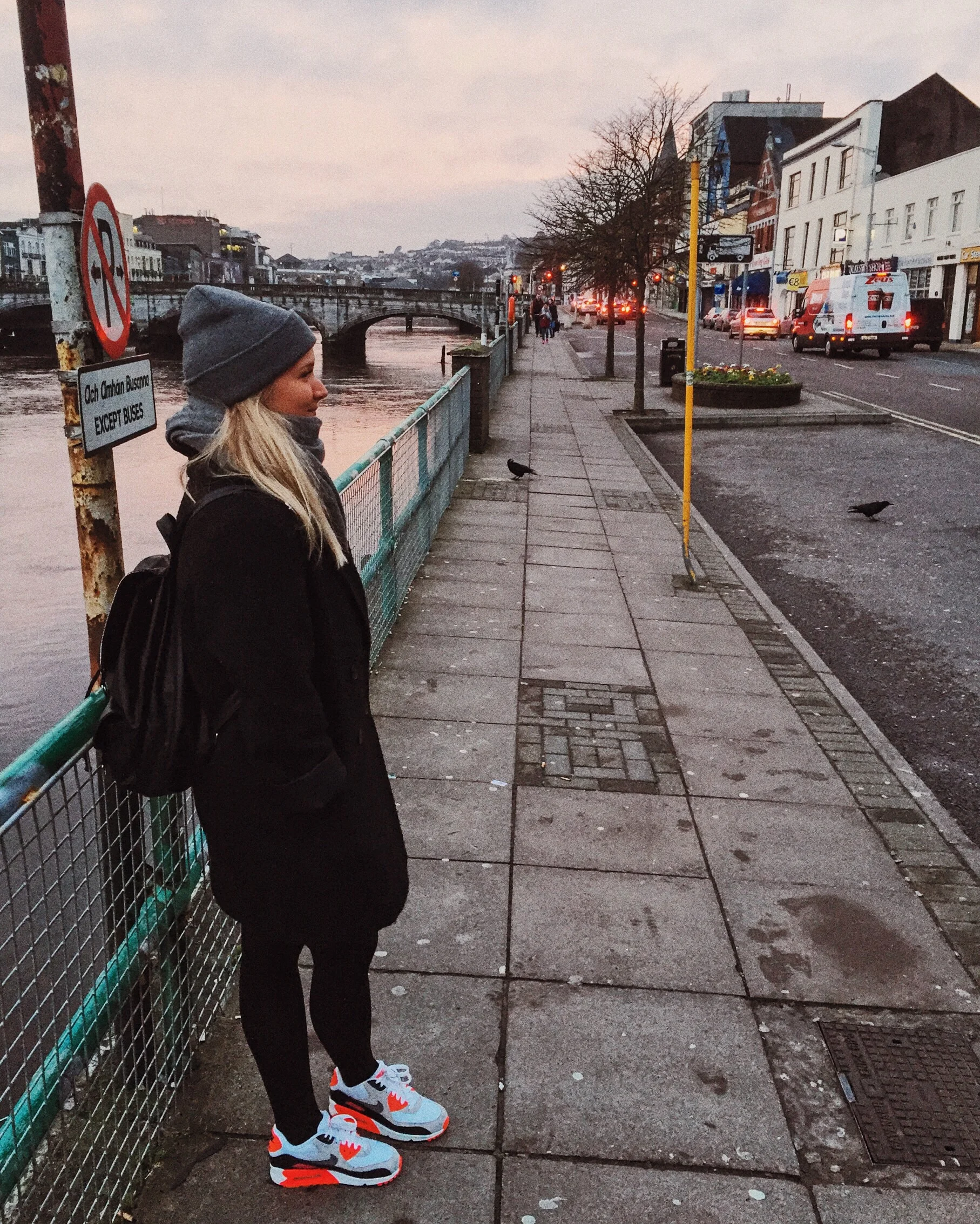 Early morning...Elisabeth waiting for our next bus back to Dublin. 