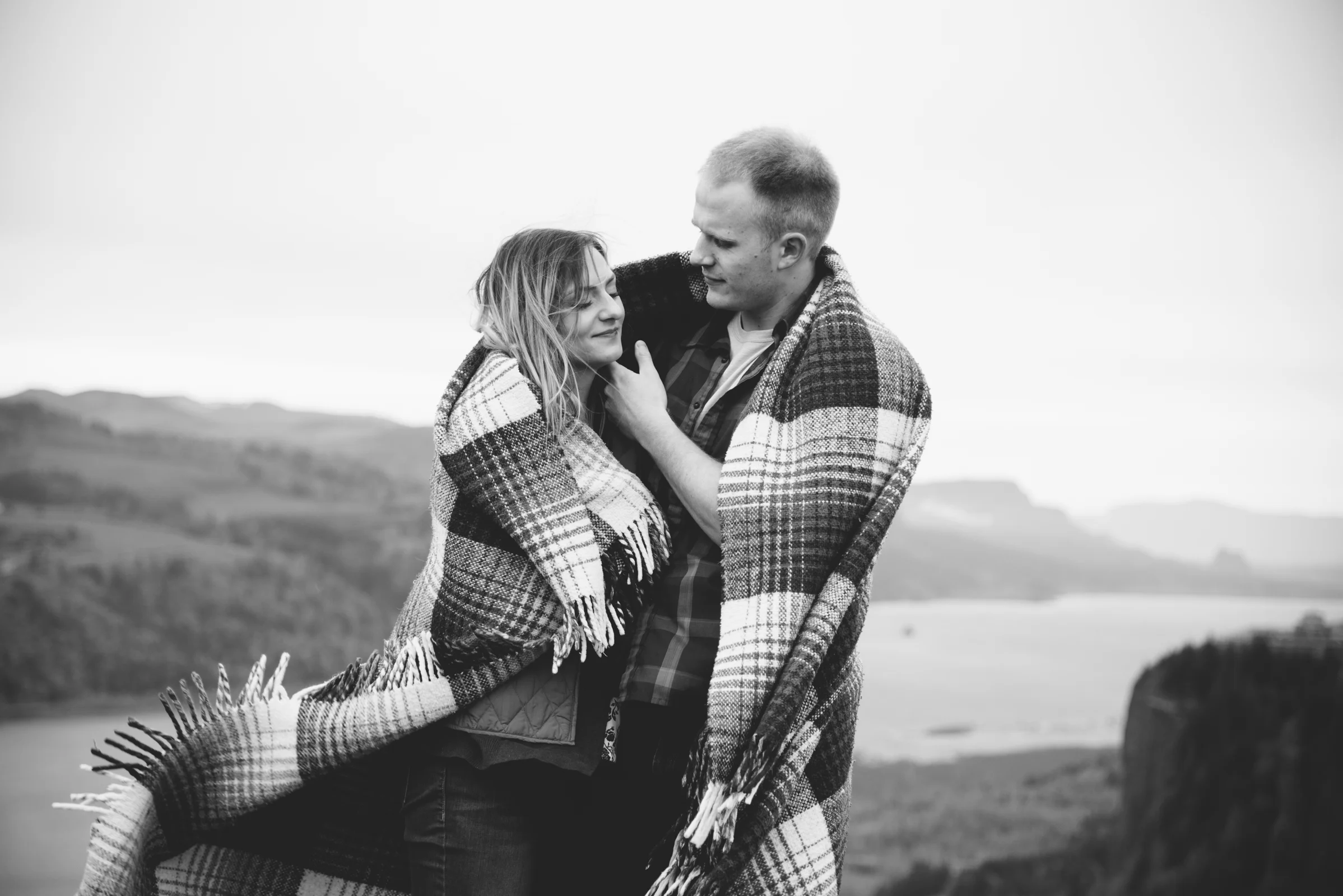 Columbia River Gorge Engagement Photography