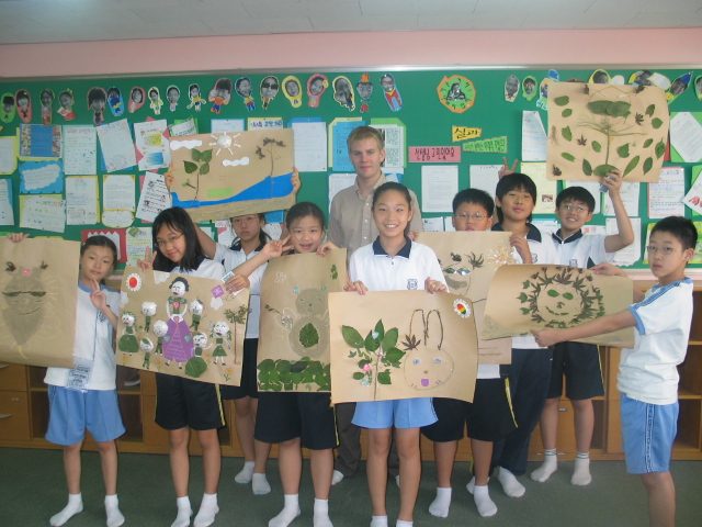 John Edmunds is a teacher who has taught in classrooms around the world from the cities and mountains of NC to Austria, Korea and Vietnam.