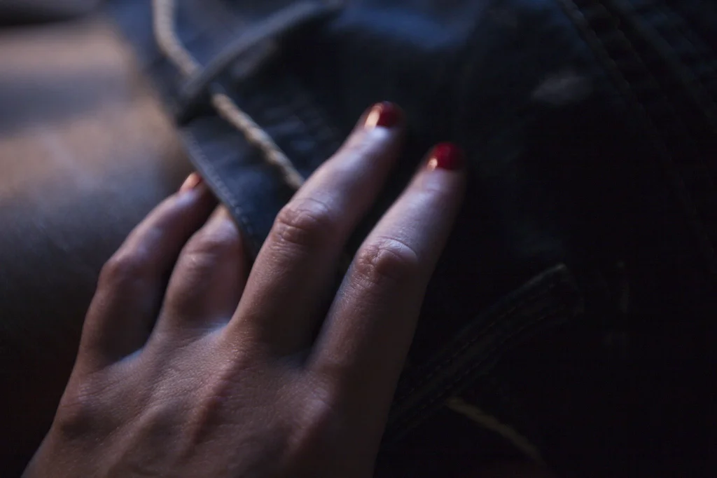 Fingers and Waist