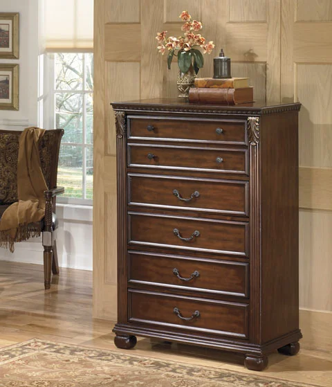 B526-46 chest.jpg