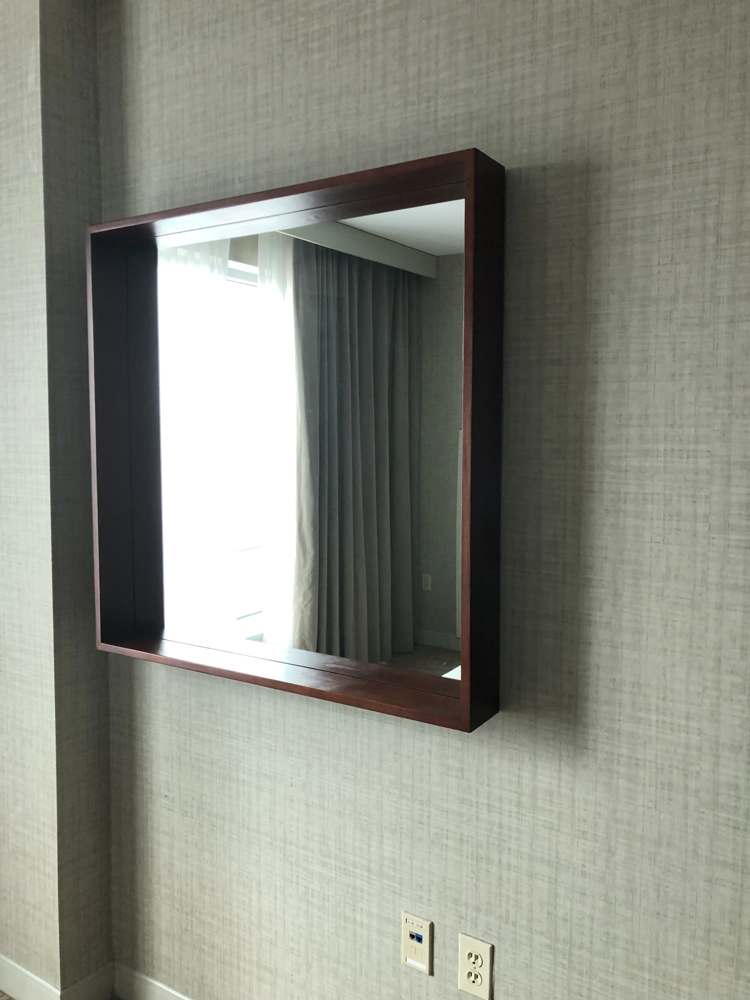 WESTIN SQ Mirror