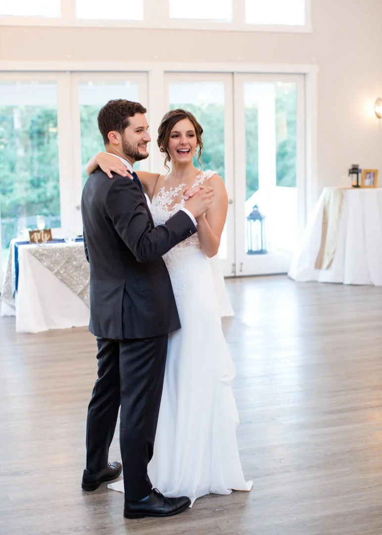 bride-groom-first-dance