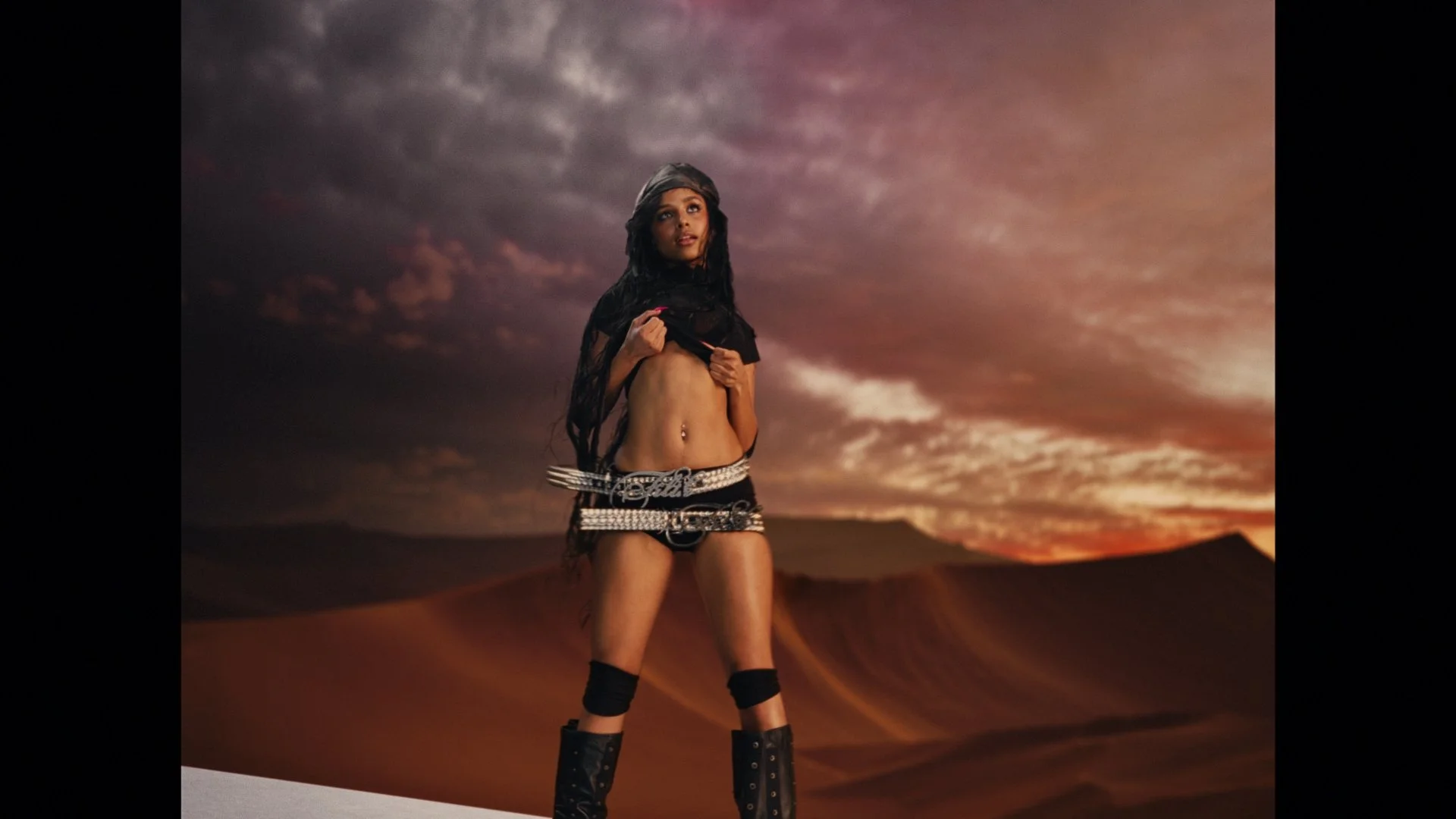 BLISS 25.05.mov_08_0527_BLISS_27_05_1.57.1.jpg