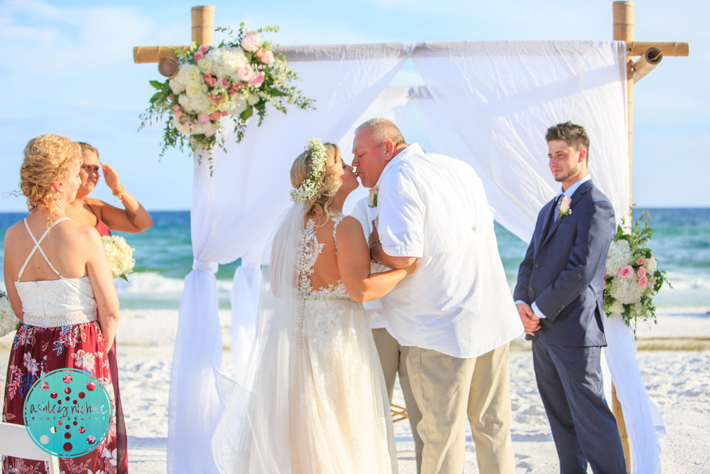 Surfside Resort- Destin Florida- Wedding Photograher ©Ashley Nichole Photography-104.jpg