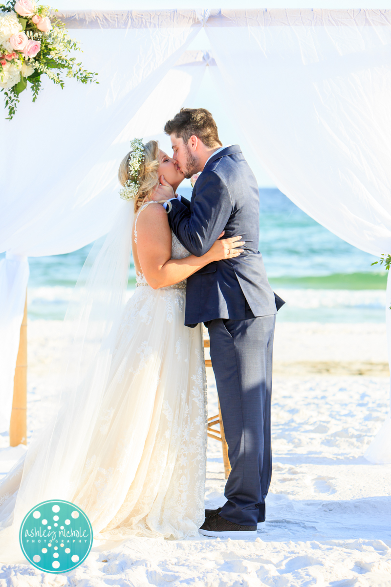 Surfside Resort- Destin Florida- Wedding Photograher ©Ashley Nichole Photography-200.jpg