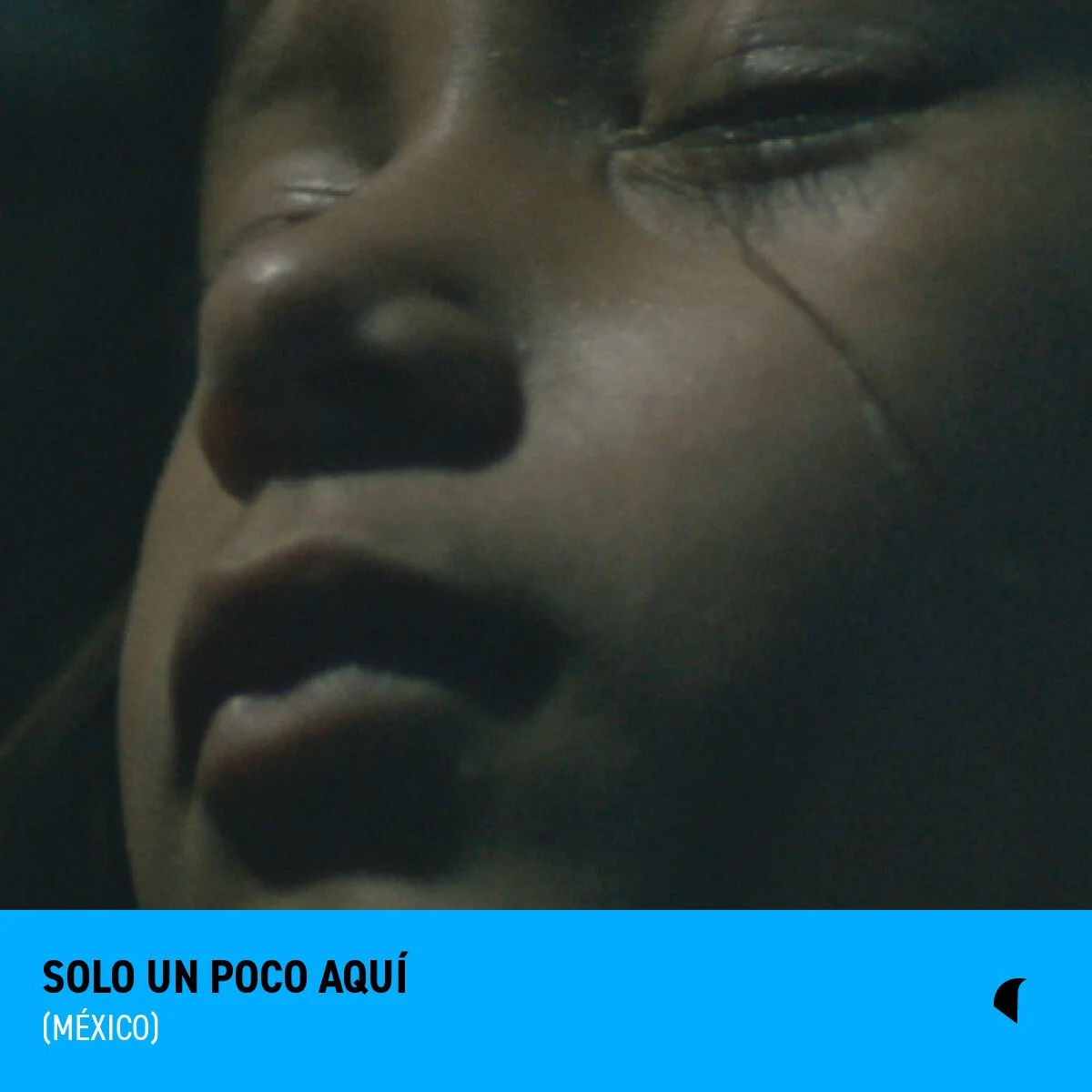 SOLO UN POCO AQUÍ