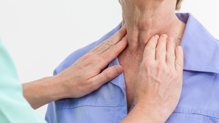 Most people don’t give two thoughts to their thyroid, the gland that sits at the base of your neck and helps regulate your metabolism, temperature and heartbeat (among other things), but if it’s not performing at its best you’ll soon know about it. You could suffer weight gain, depression and be more sensitive to the cold if your thyroid is underactive, but when it’s overactive it can result in sudden weight loss, irregular heartbeats, sweating and irritability