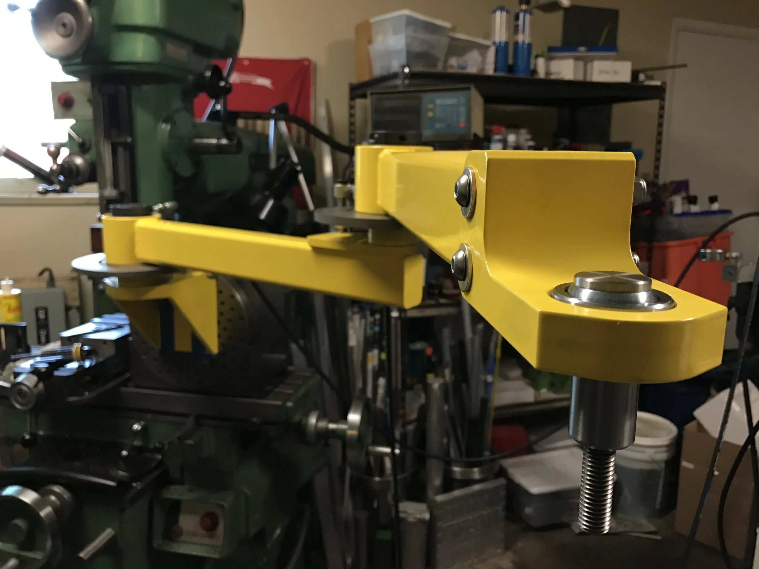 Articulating Arm w/ Hydraulic Braking