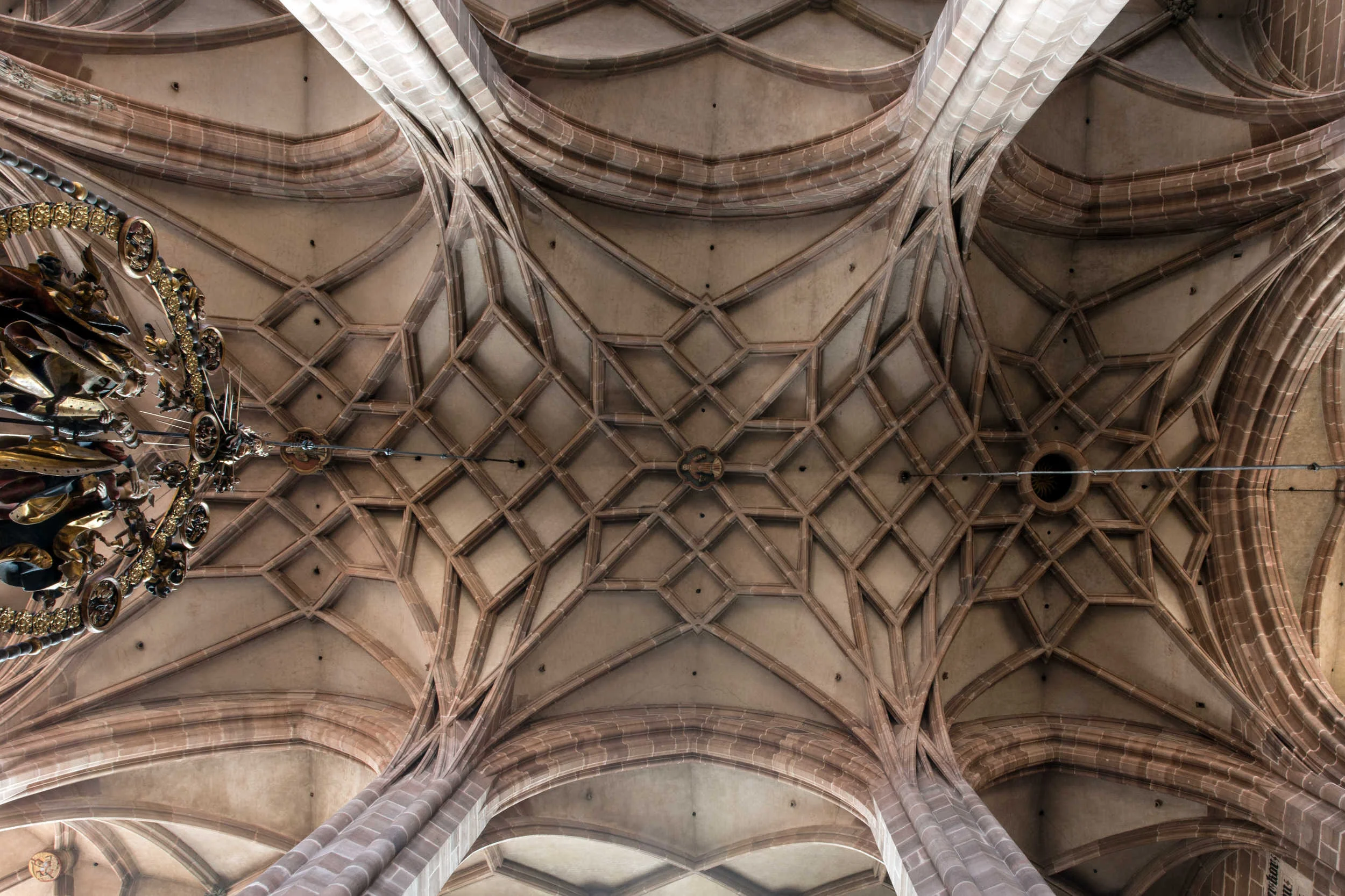 Nuernberg-Lorenzkirche-2_ergebnis.jpg
