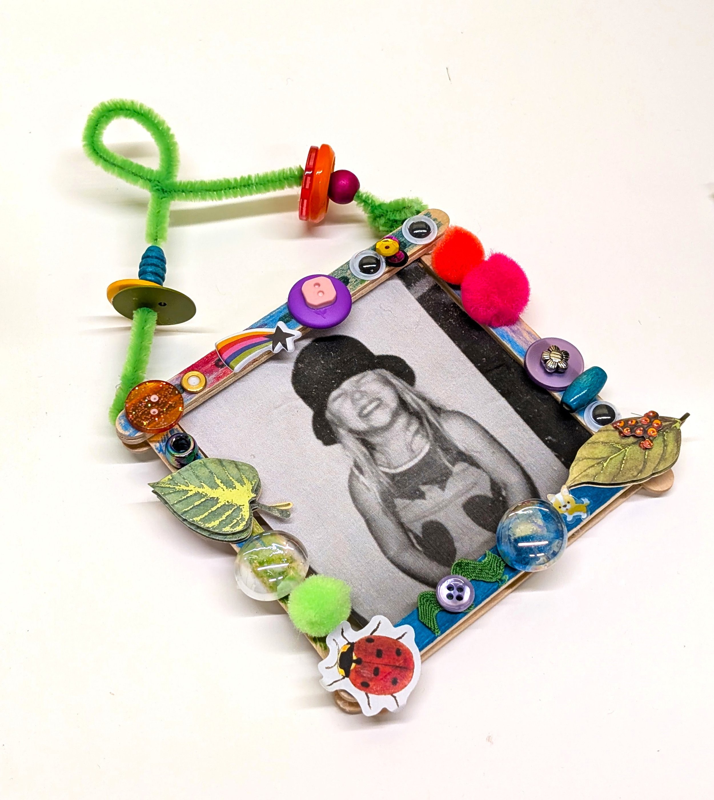 Happy Mixed Media Picture Frames, Gr K-1