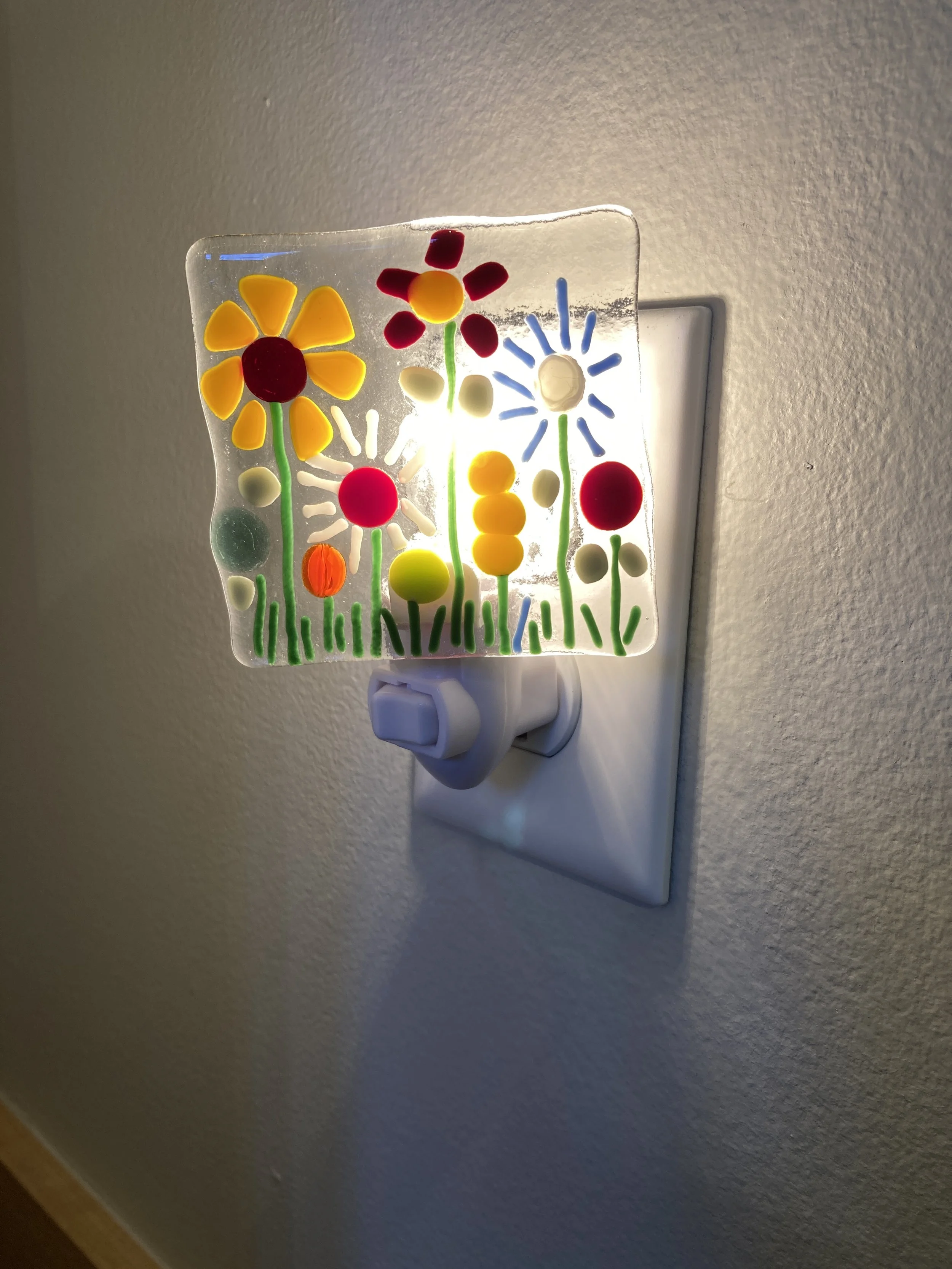 Luminous Layers: Fused Glass with Gerie Thelen — Red Wing Arts