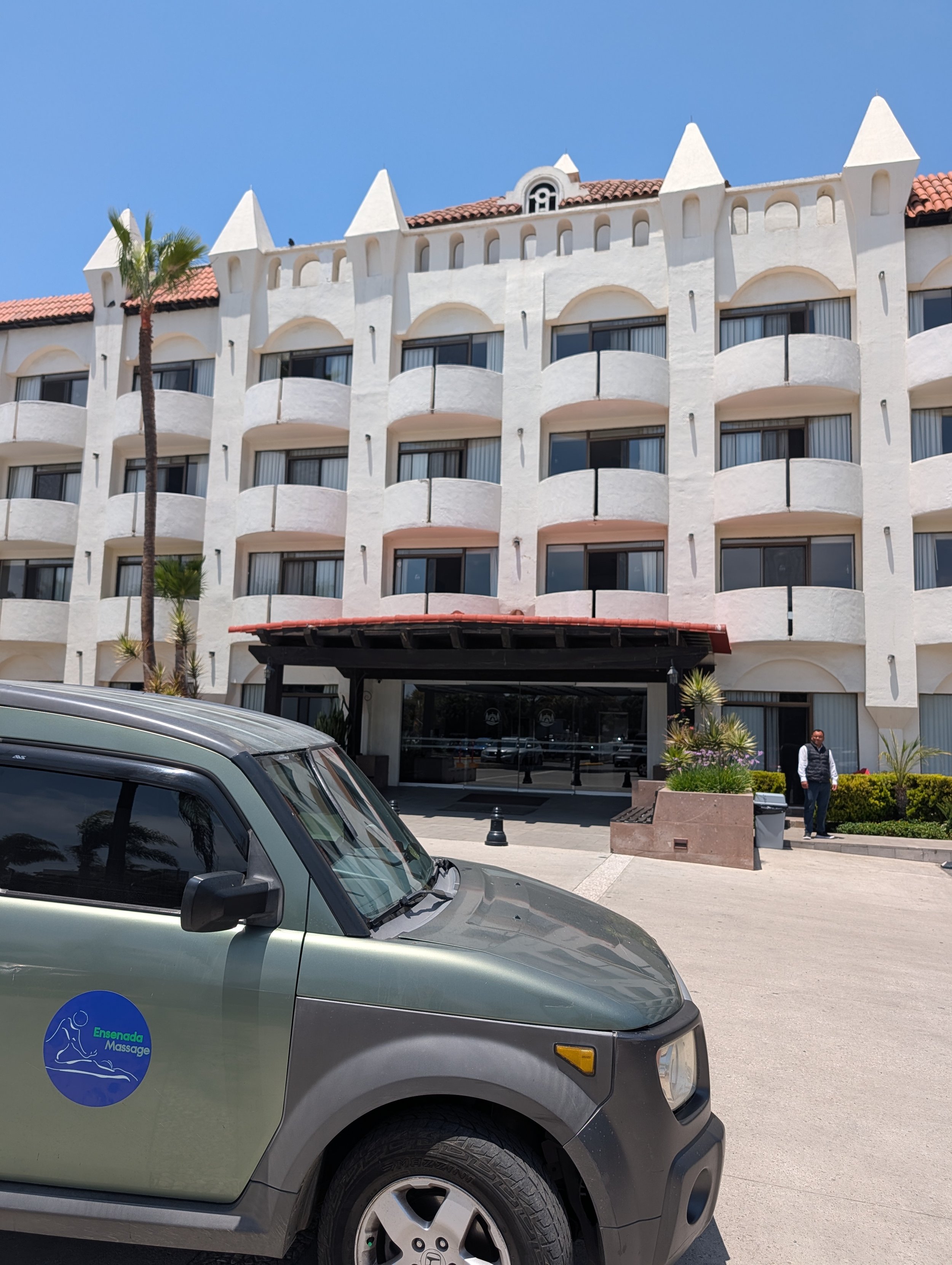 masaje-a-domicilio-corona-hotel-ensenada.jpg