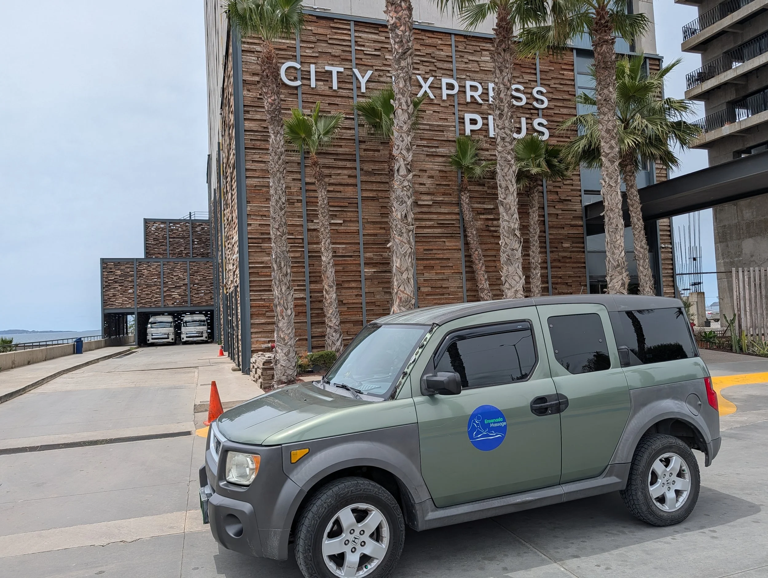 masaje-holiday-in-city-express-plus-ensenada.jpg
