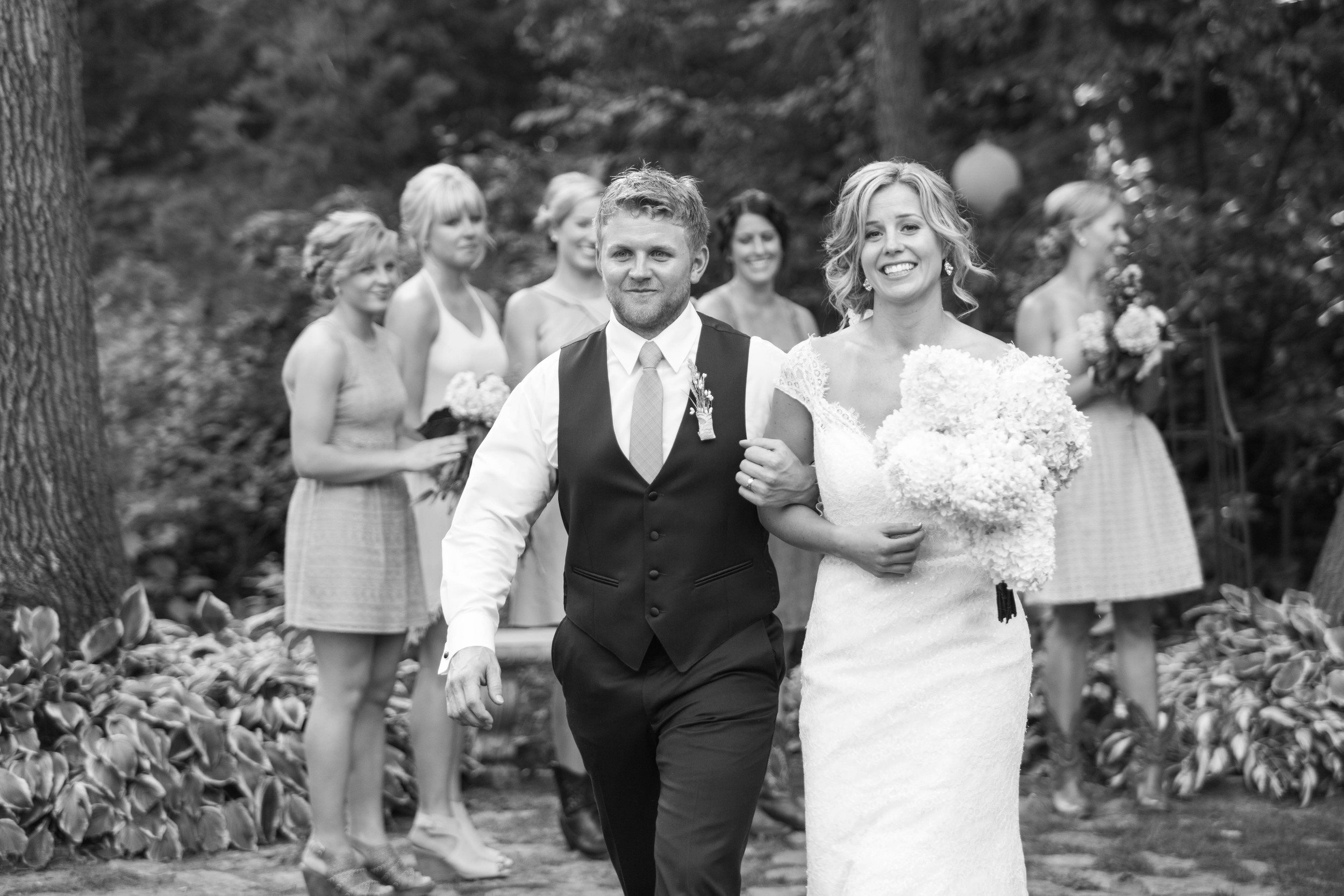 Minnesota Backyard Wedding Minneapolis Jess Dan (91 of 131).jpg
