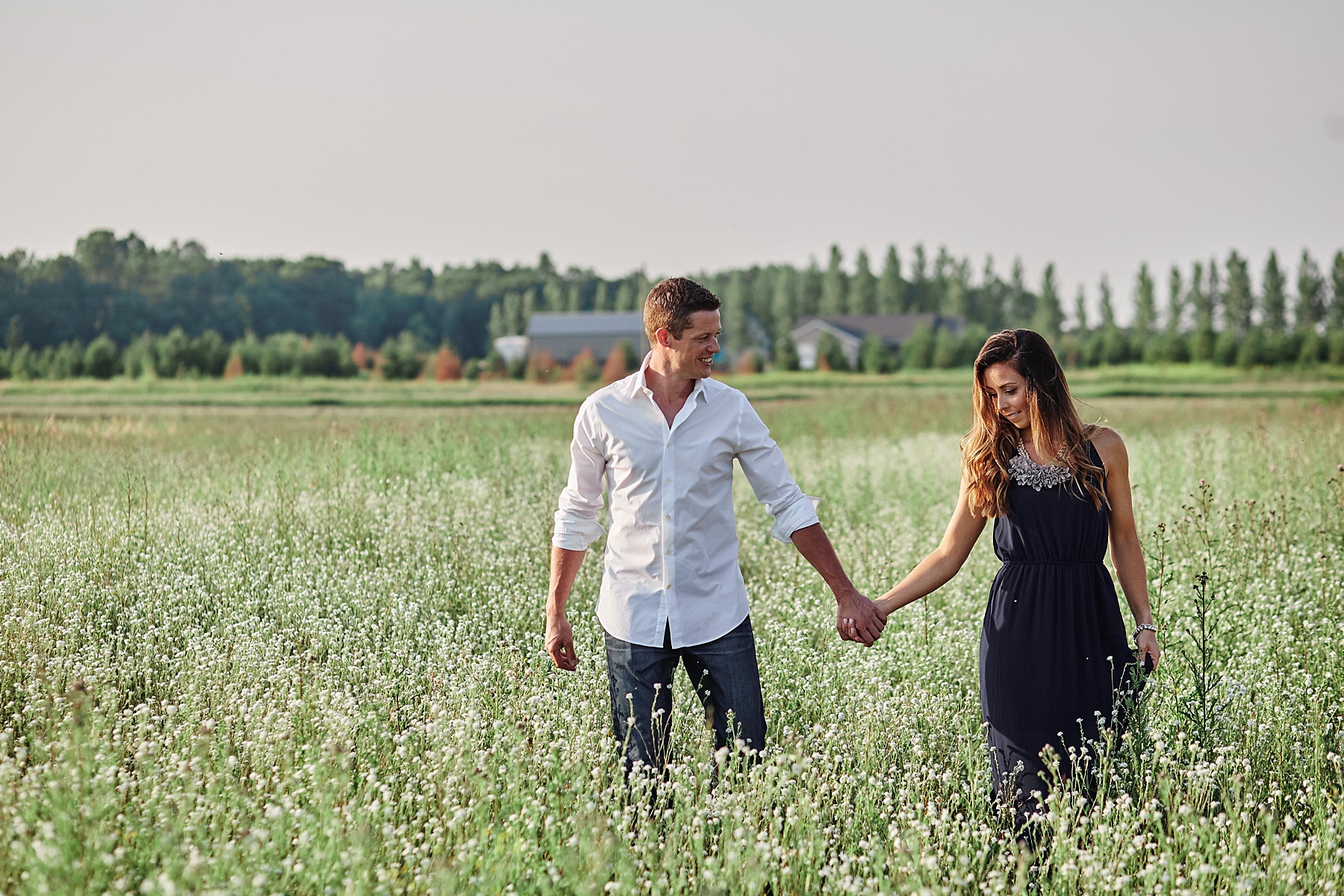 Strawberry-Farm-Engagement-Session-Alexandria-Minnesota-Outdoor_0186.jpg
