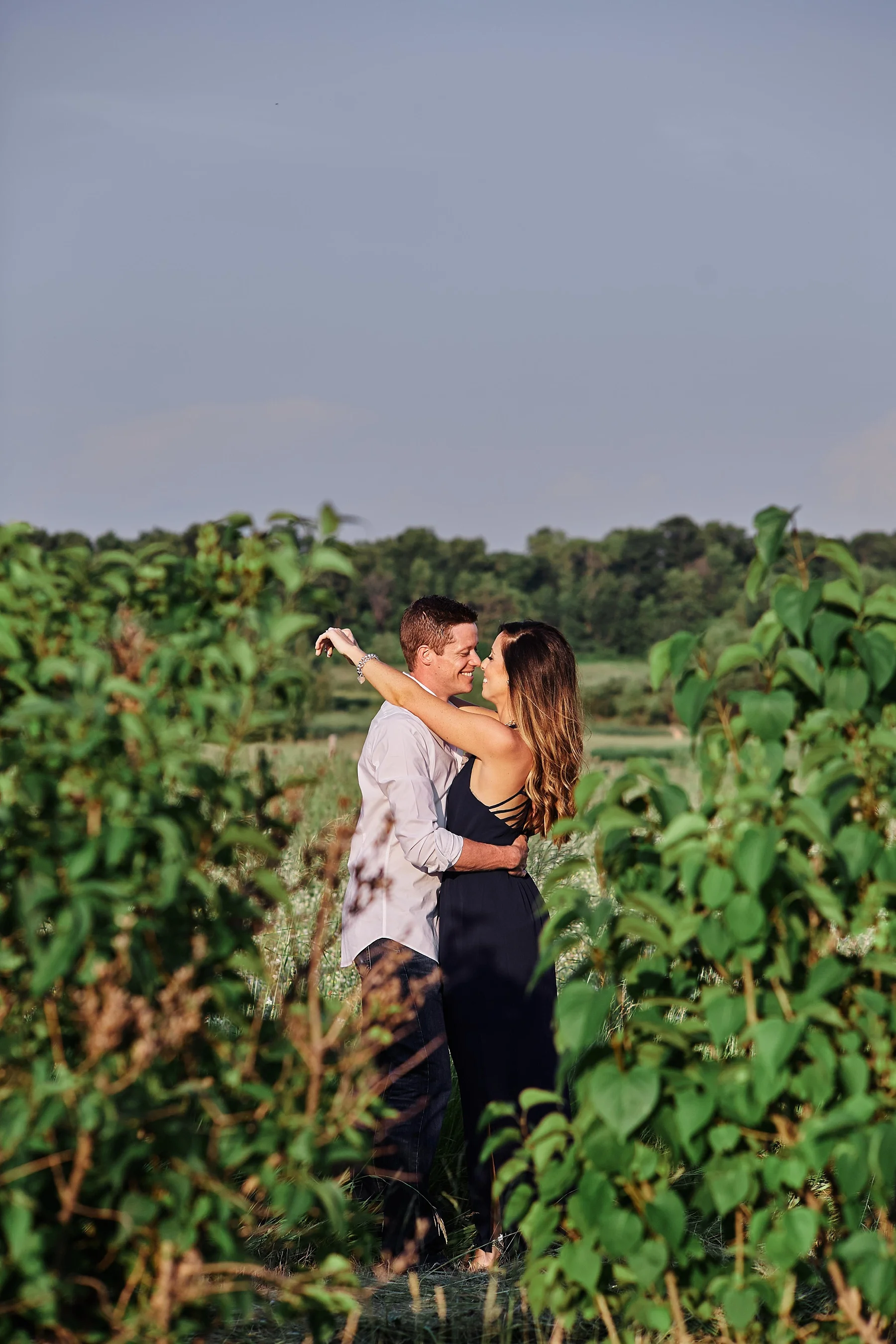 Strawberry-Farm-Engagement-Session-Alexandria-Minnesota-Outdoor_0189.jpg