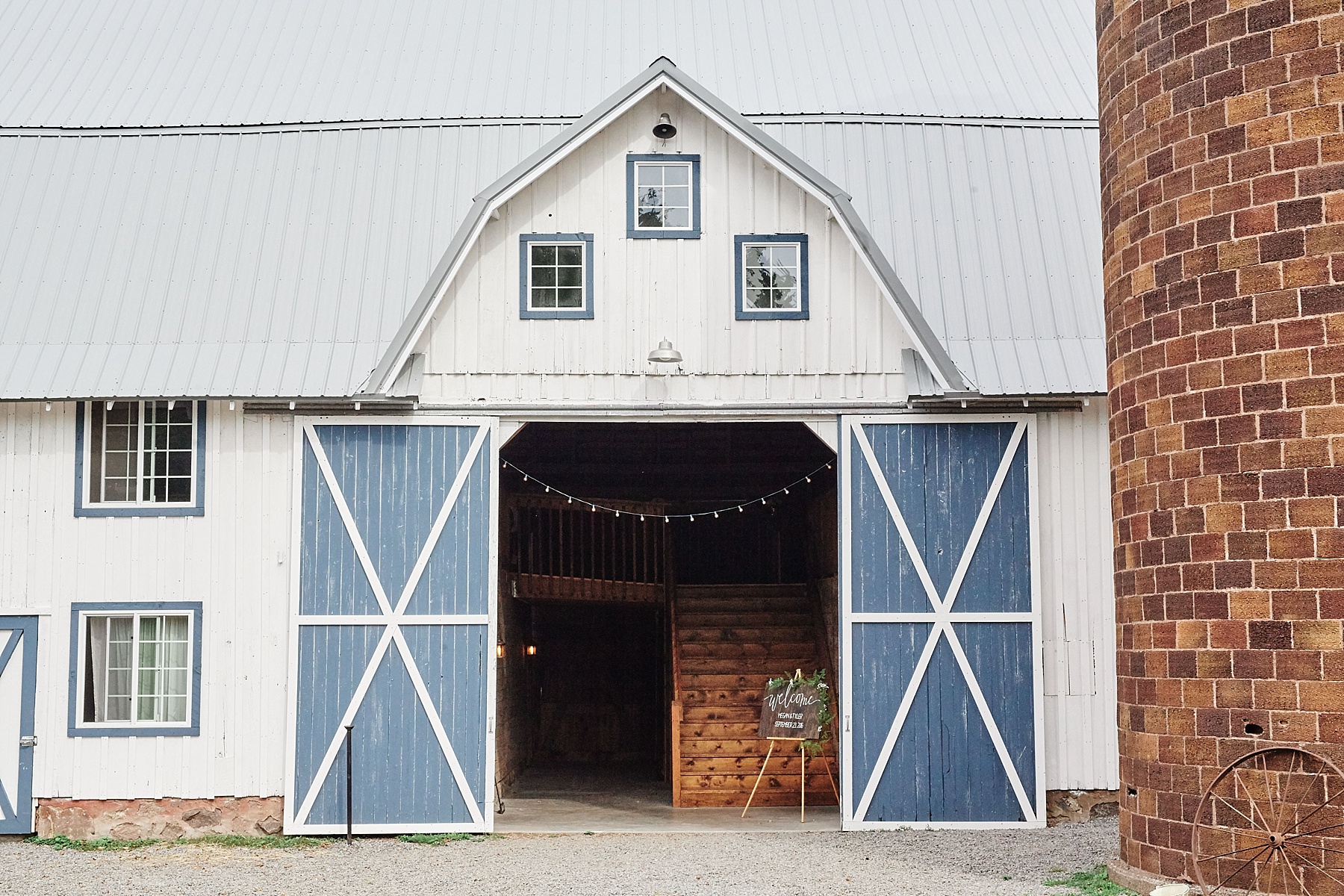 Bloom-Lake-Barn-Wedding-Schafer-Minnesota-Outdoor_0231.jpg