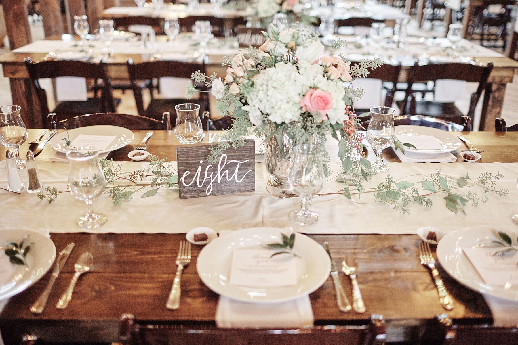 Bloom-Lake-Barn-Wedding-Schafer-Minnesota-Outdoor_0266.jpg