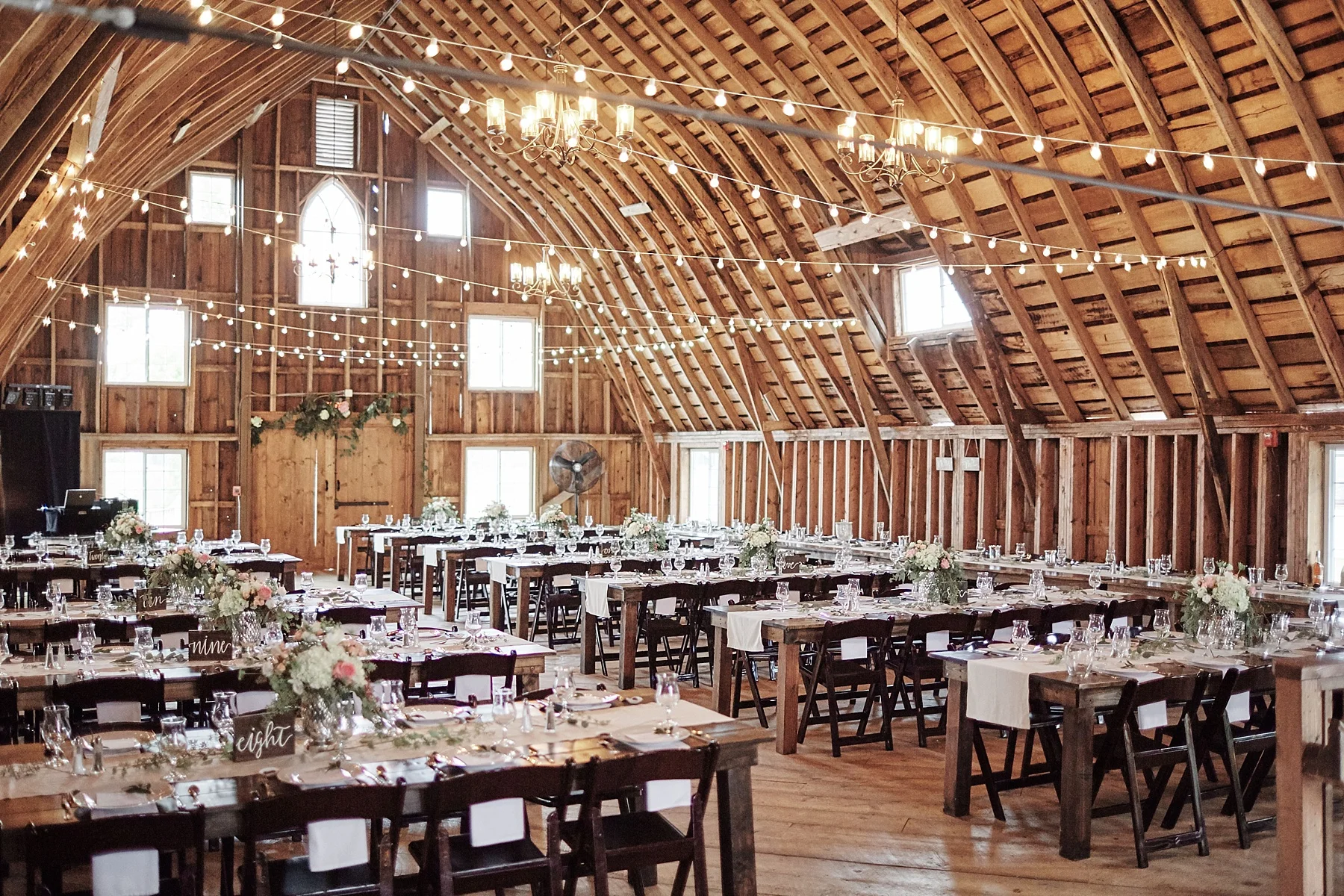 Bloom-Lake-Barn-Wedding-Schafer-Minnesota-Outdoor_0265.jpg