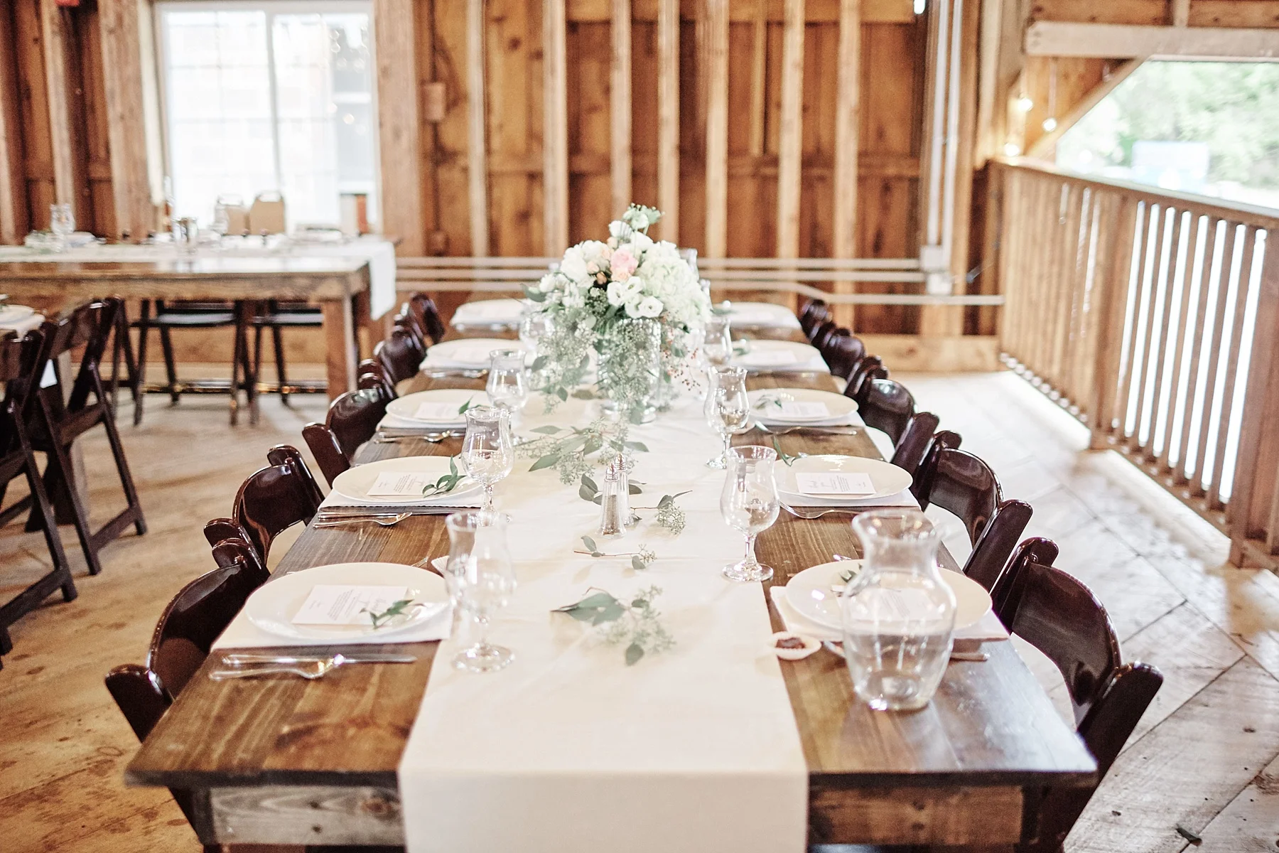 Bloom-Lake-Barn-Wedding-Schafer-Minnesota-Outdoor_0267.jpg