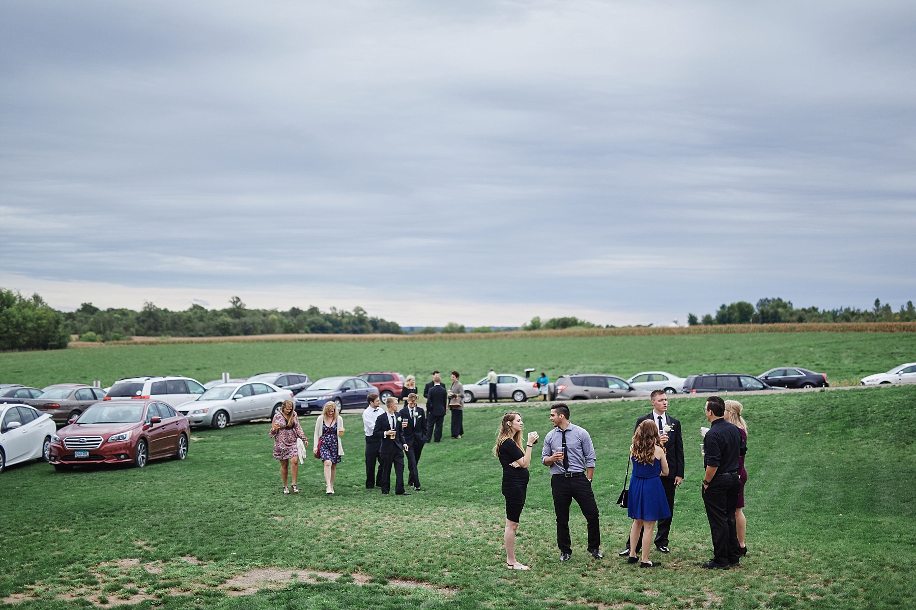 Bloom-Lake-Barn-Wedding-Schafer-Minnesota-Outdoor_0321.jpg