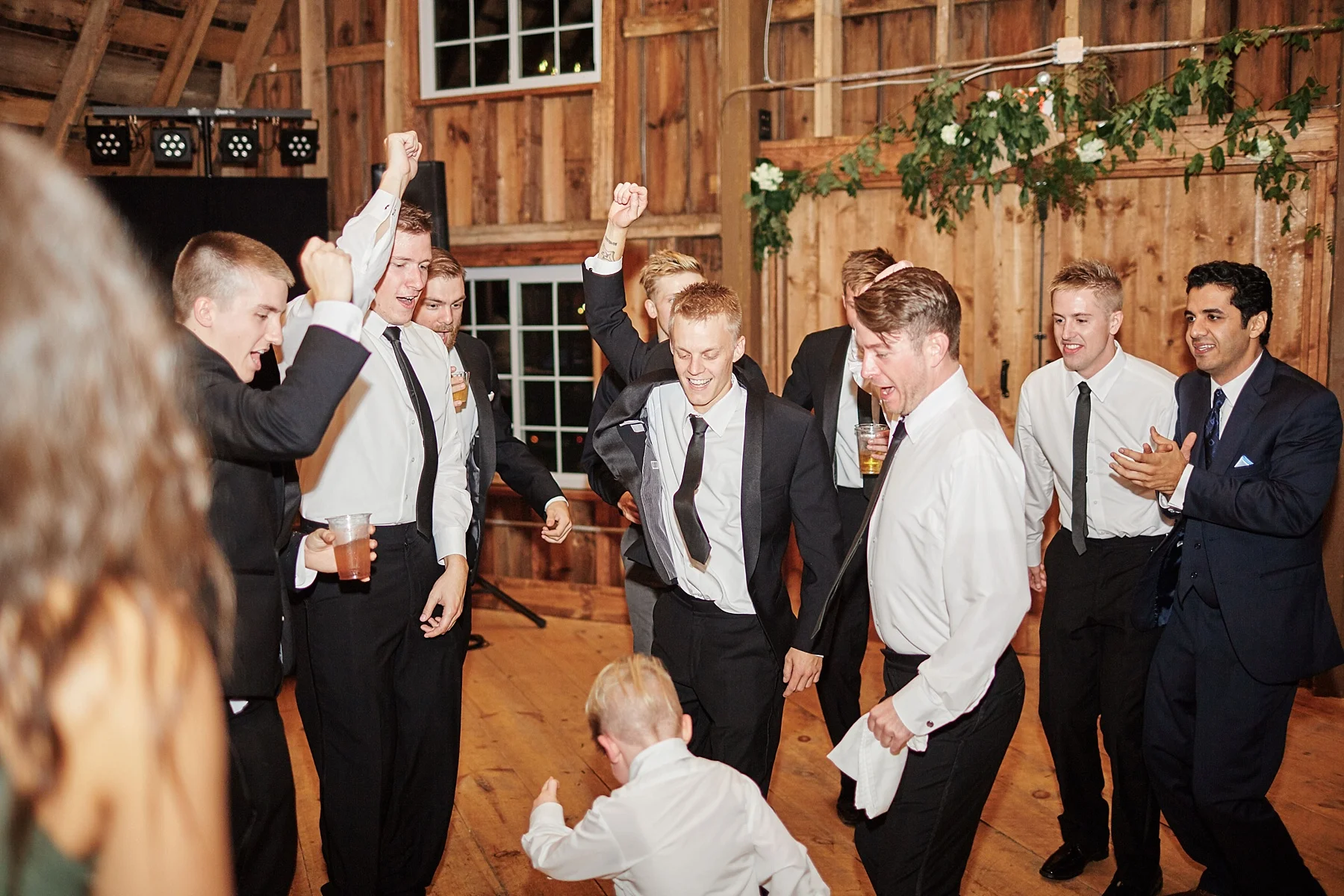 Bloom-Lake-Barn-Wedding-Schafer-Minnesota-Outdoor_0337.jpg