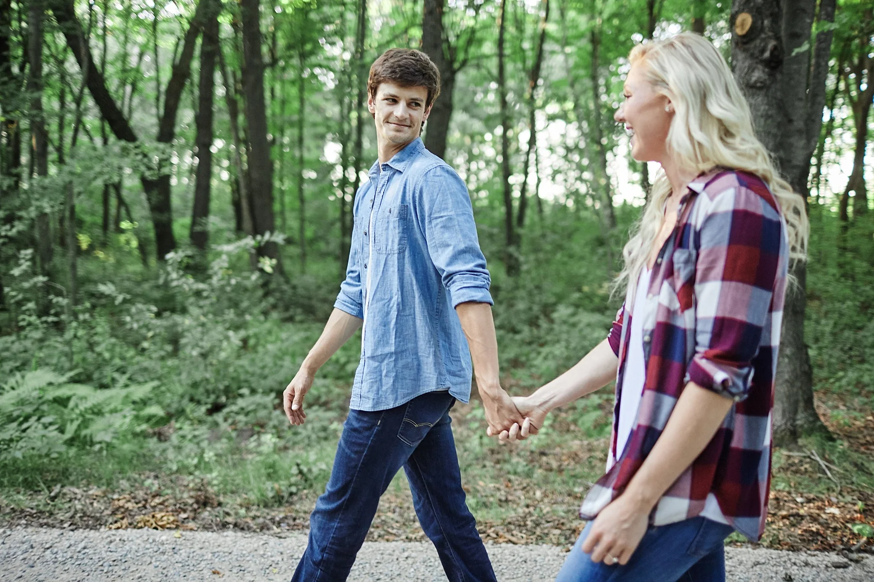 Minnesota-Engagement-Session-outdoors-Up-North-Minnesota_0356.jpg