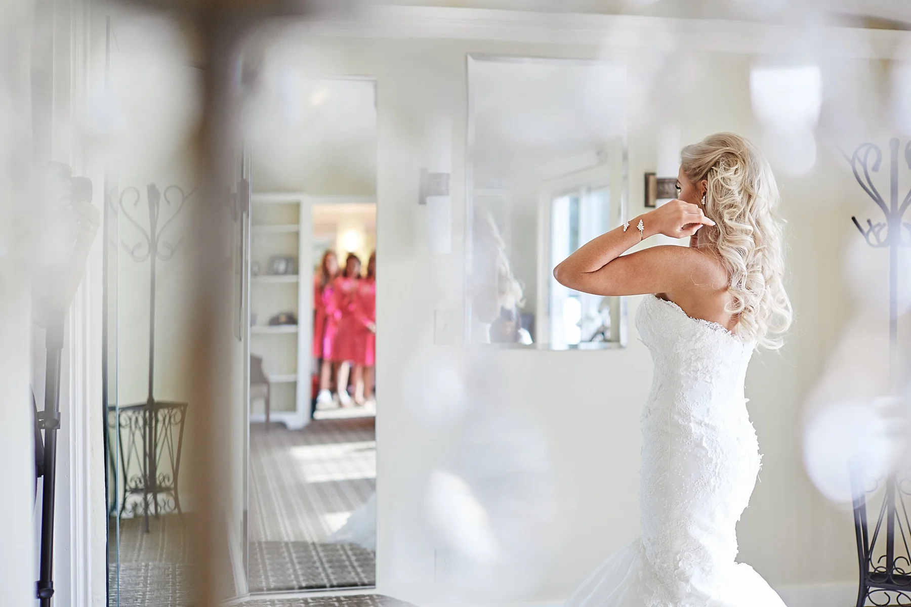 Lafayette-Club-Wedding-Wayzata-Minnesota-the-black-tux-go-glow-stuart-weutzman-lakumcollection-harvest-home-wayzata_0404.jpg