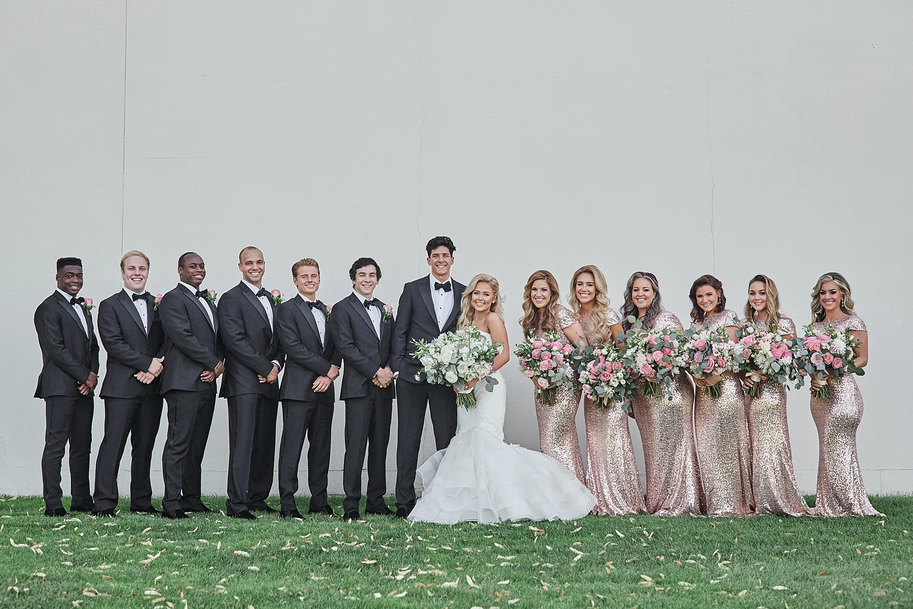 Lafayette-Club-Wedding-Wayzata-Minnesota-the-black-tux-go-glow-stuart-weutzman-lakumcollection-harvest-home-wayzata_0425.jpg