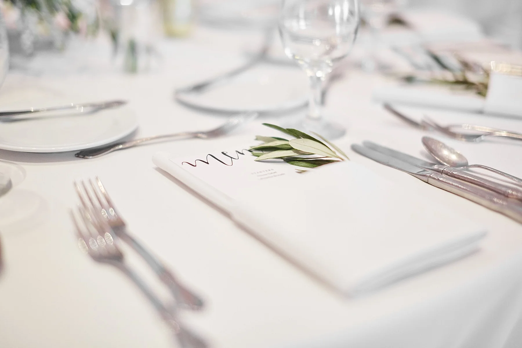 Lafayette-Club-Wedding-Wayzata-Minnesota-the-black-tux-go-glow-stuart-weutzman-lakumcollection-harvest-home-wayzata_0476.jpg