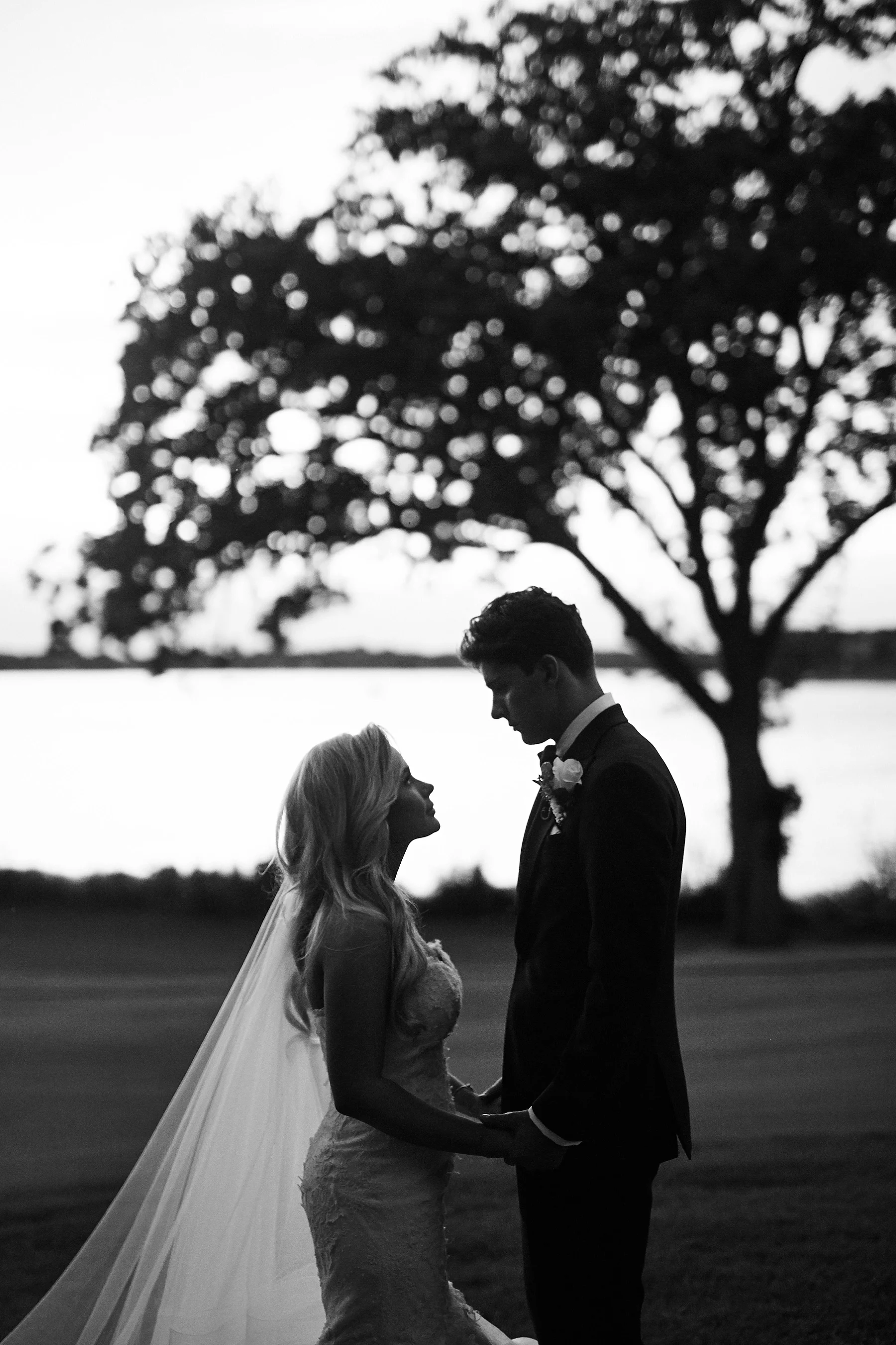 Lafayette-Club-Wedding-Wayzata-Minnesota-the-black-tux-go-glow-stuart-weutzman-lakumcollection-harvest-home-wayzata_0475.jpg
