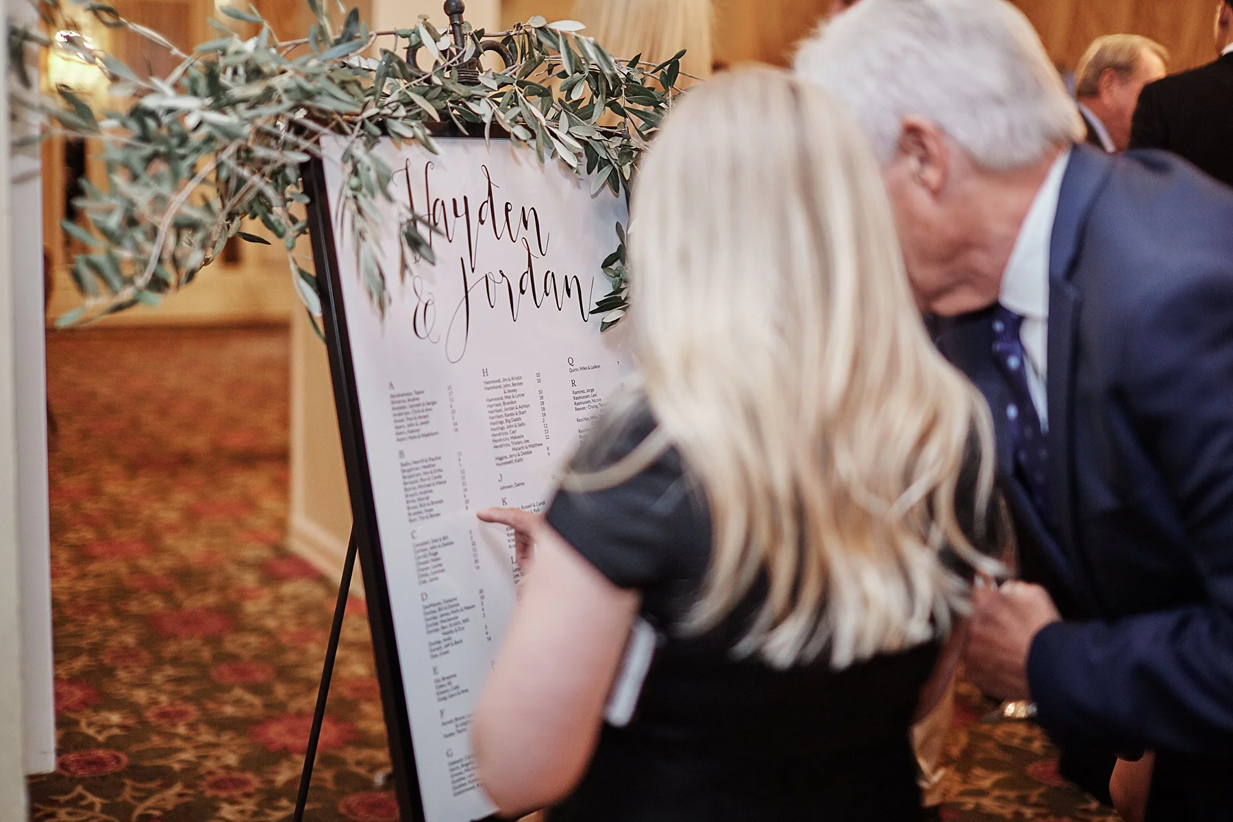 Lafayette-Club-Wedding-Wayzata-Minnesota-the-black-tux-go-glow-stuart-weutzman-lakumcollection-harvest-home-wayzata_0482.jpg