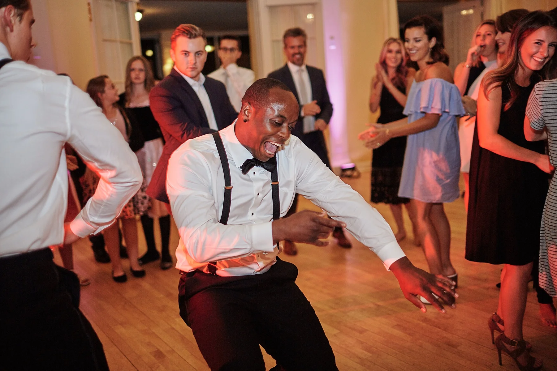 Lafayette-Club-Wedding-Wayzata-Minnesota-the-black-tux-go-glow-stuart-weutzman-lakumcollection-harvest-home-wayzata_0508.jpg