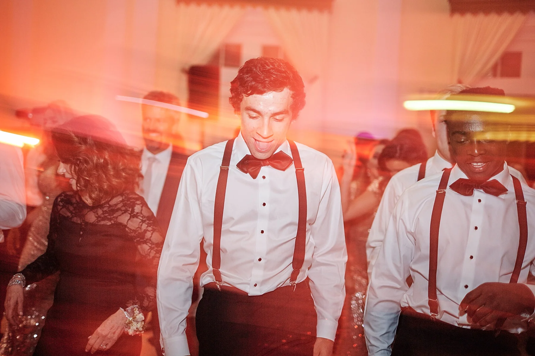 Lafayette-Club-Wedding-Wayzata-Minnesota-the-black-tux-go-glow-stuart-weutzman-lakumcollection-harvest-home-wayzata_0515.jpg