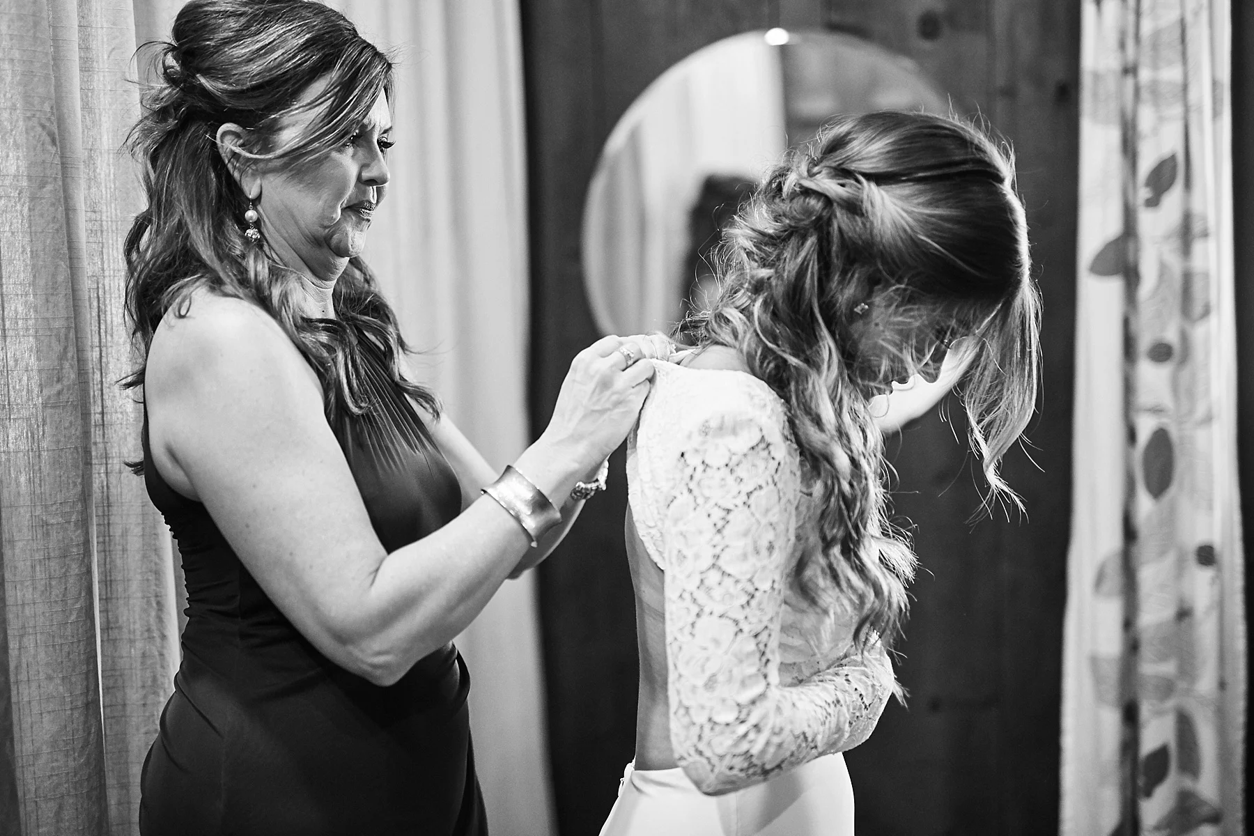 Maywood-Stone-Barn-Wedding-Rochester-Minnesota-Perry-James-Photo_0576.jpg