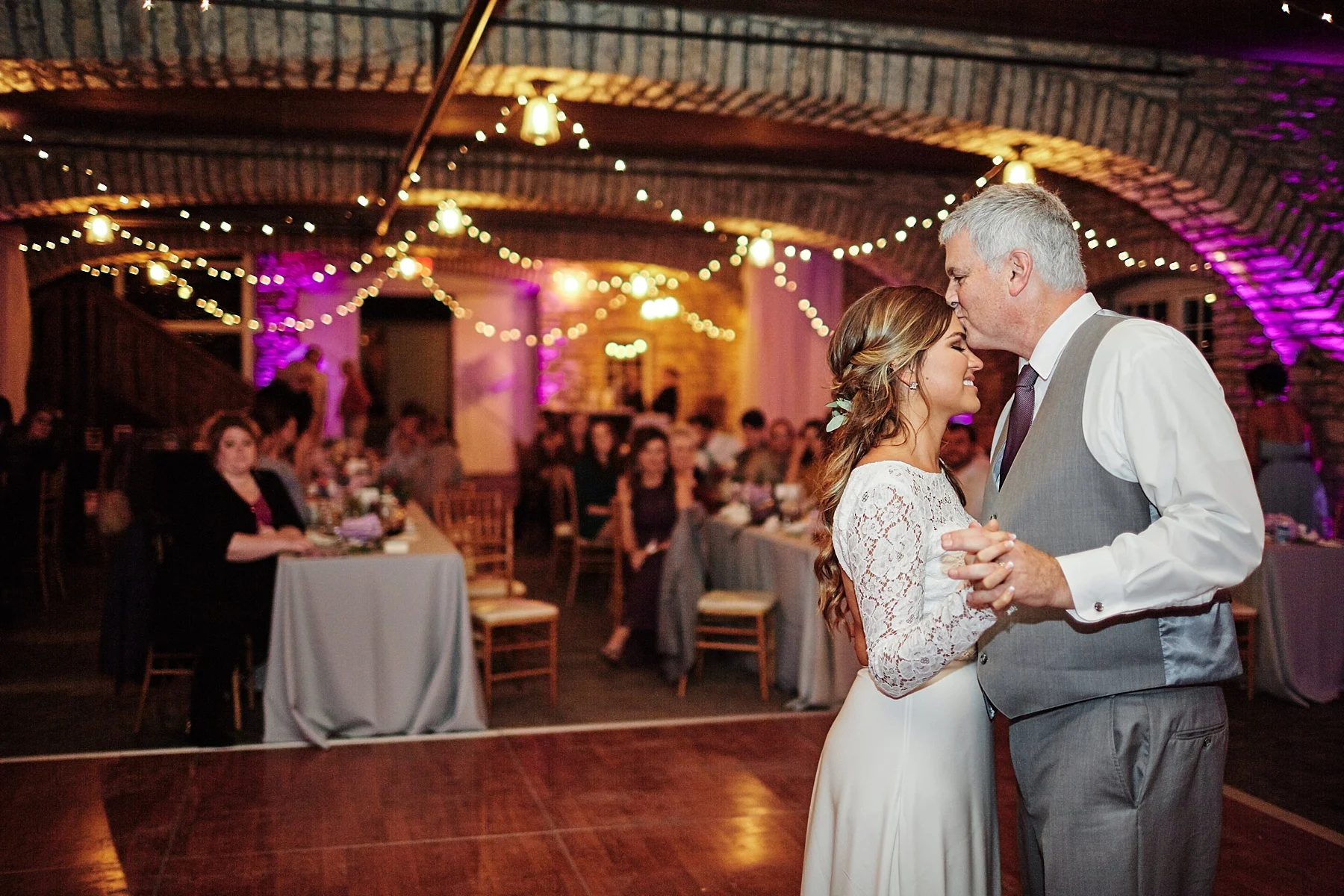 Maywood-Stone-Barn-Wedding-Rochester-Minnesota-Perry-James-Photo_0694.jpg