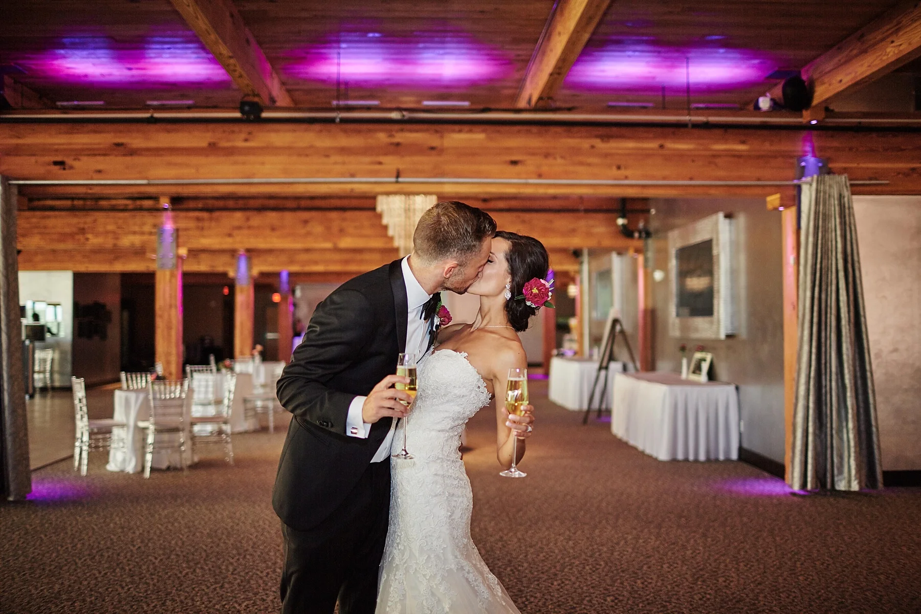 ABULAE-Wedding-Saint-paul-MN-Josh-Sofia-Wedding-Mears-Park_0809.jpg
