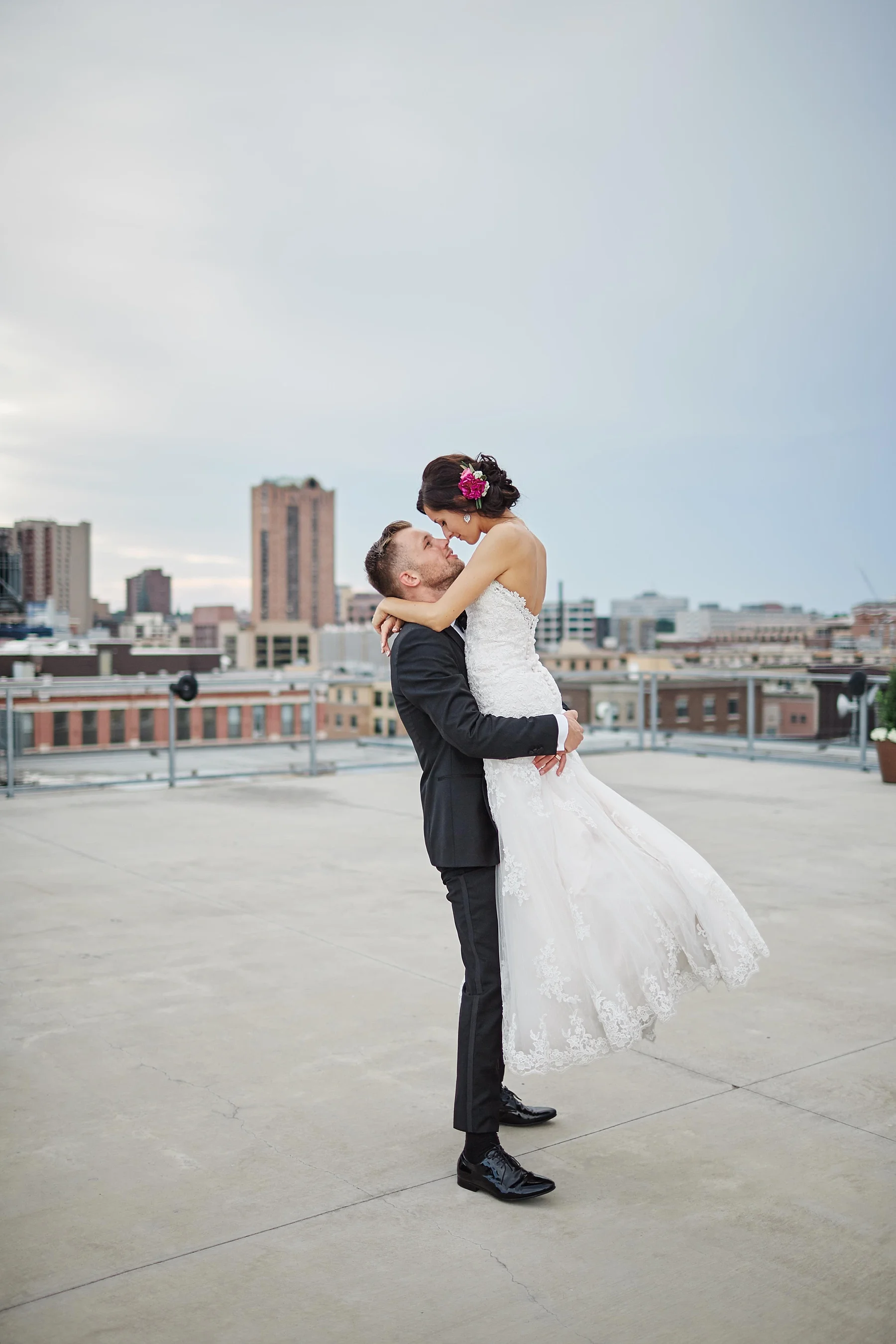 ABULAE-Wedding-Saint-paul-MN-Josh-Sofia-Wedding-Mears-Park_0823.jpg
